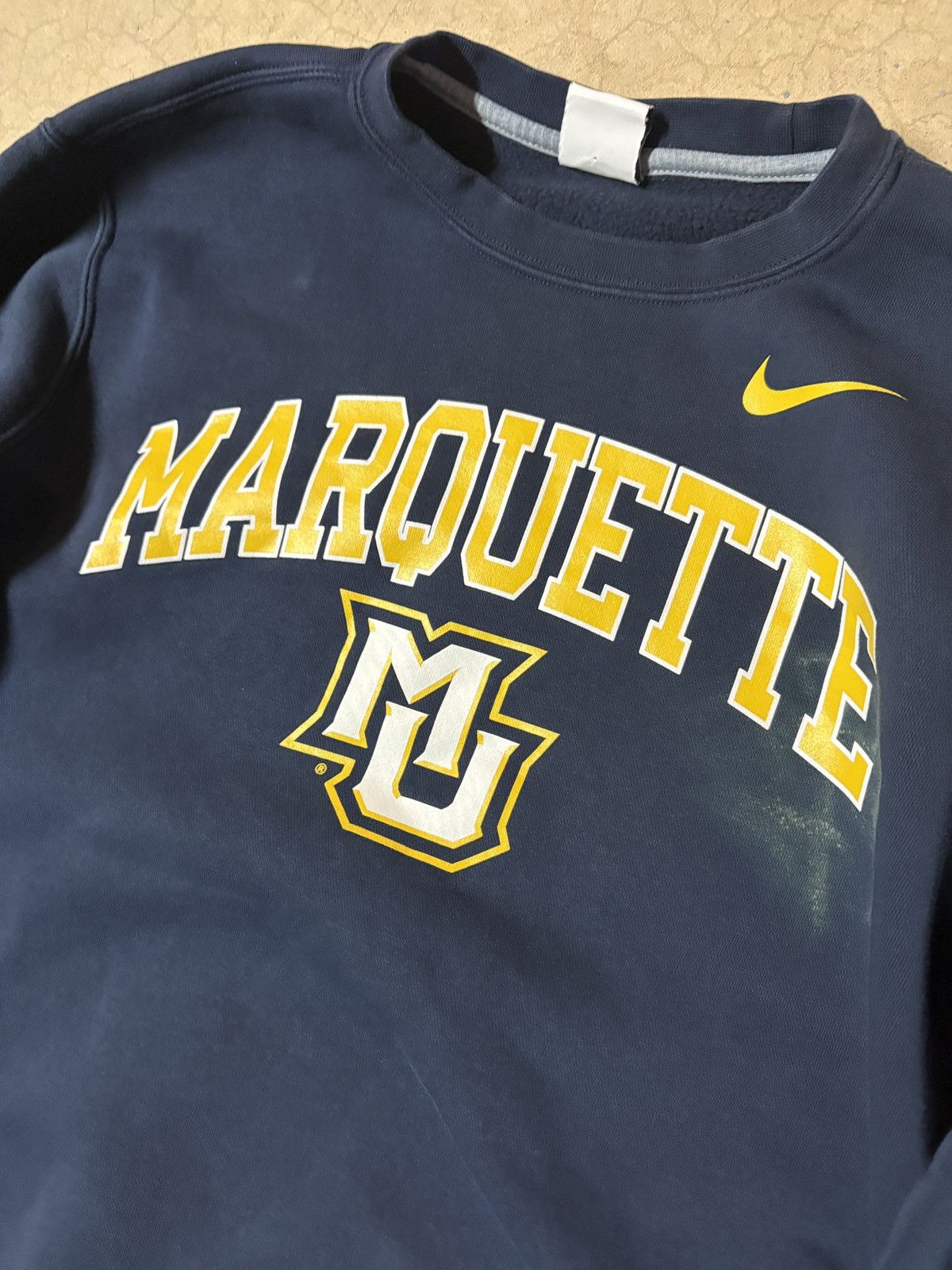 Nike Nike Marquette Golden Eagles Crewneck Sweatshirt Navy Medium Size US M / EU 48-50 / 2 - 2 Thumbnail