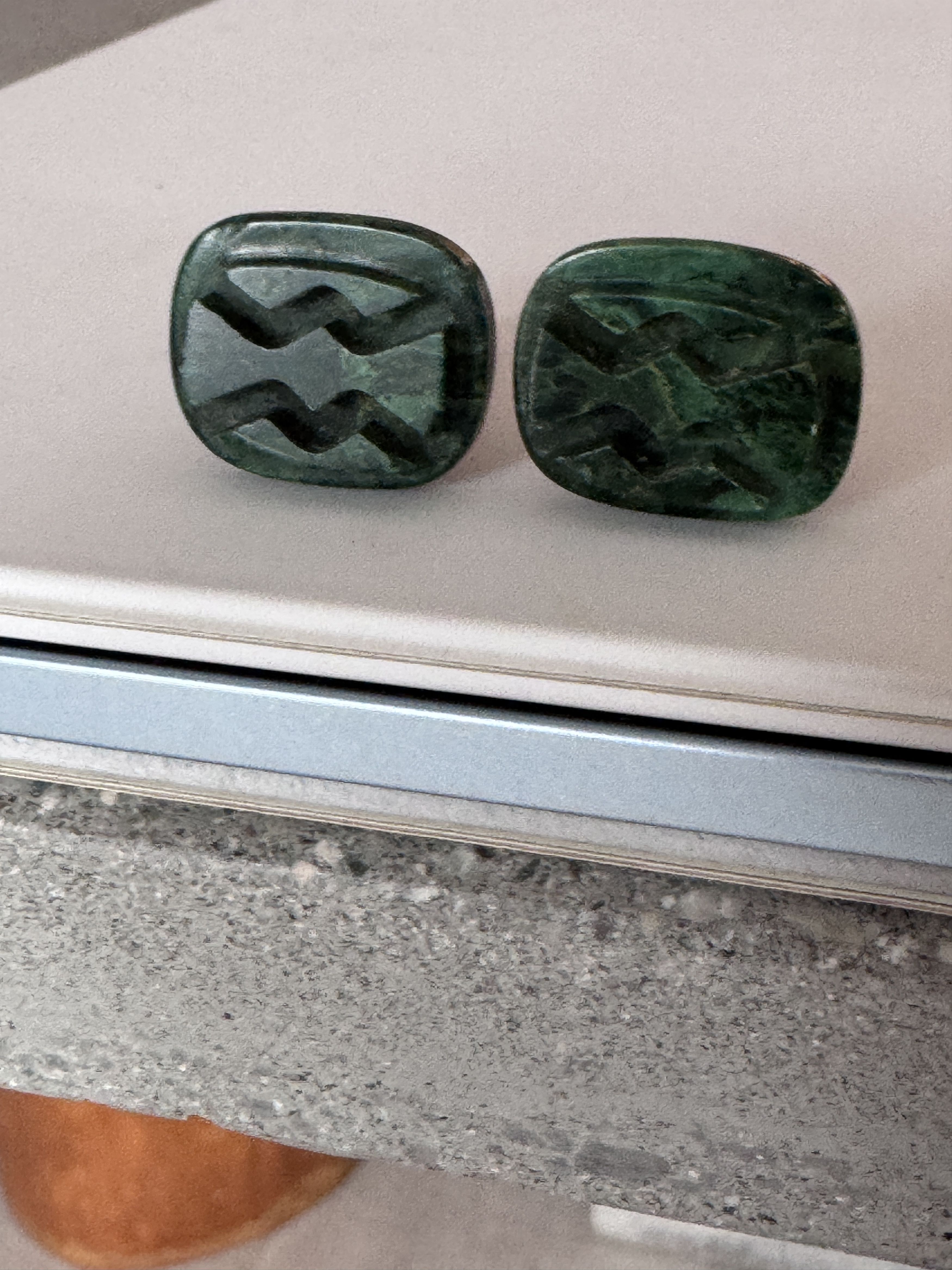 VINTAGE MALACHITE and gold cufflinks