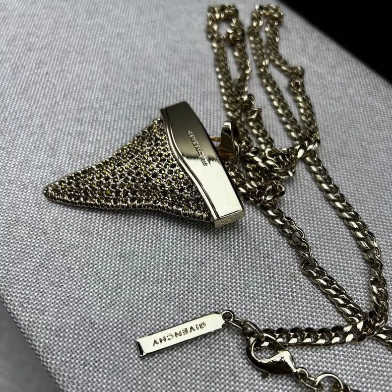 Givenchy Givenchy Givenchy Shark Tooth Gold Necklace -2507 Size ONE SIZE - 5 Thumbnail
