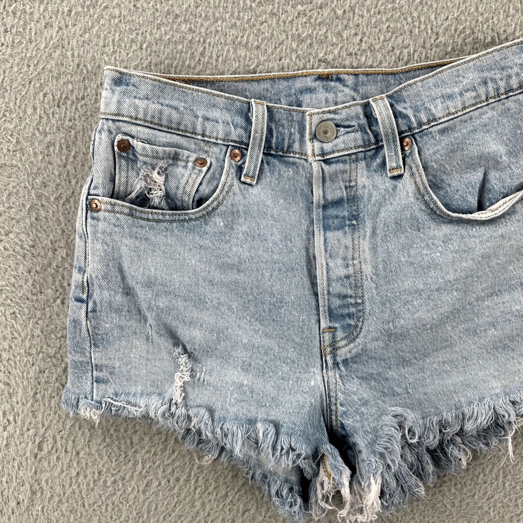 Levi's VINTAGE Levi’s 501 XX Women’s Cut-Off Denim Short Blue 26 Summer Jeans Shorts Womens Regular Fit Size 26" / US 2 / IT 38 - 3 Thumbnail