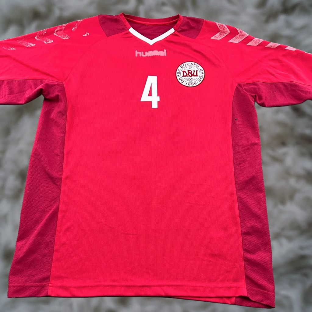 Hummel Hummel Denmark 2003 2004 Home Match Issue #4 Football Jersey Mens XL Red Shirt Short Sleeve Pullover Moisture Wicking Quick Dry Size US XL / EU 56 / 4 - 1 Thumbnail