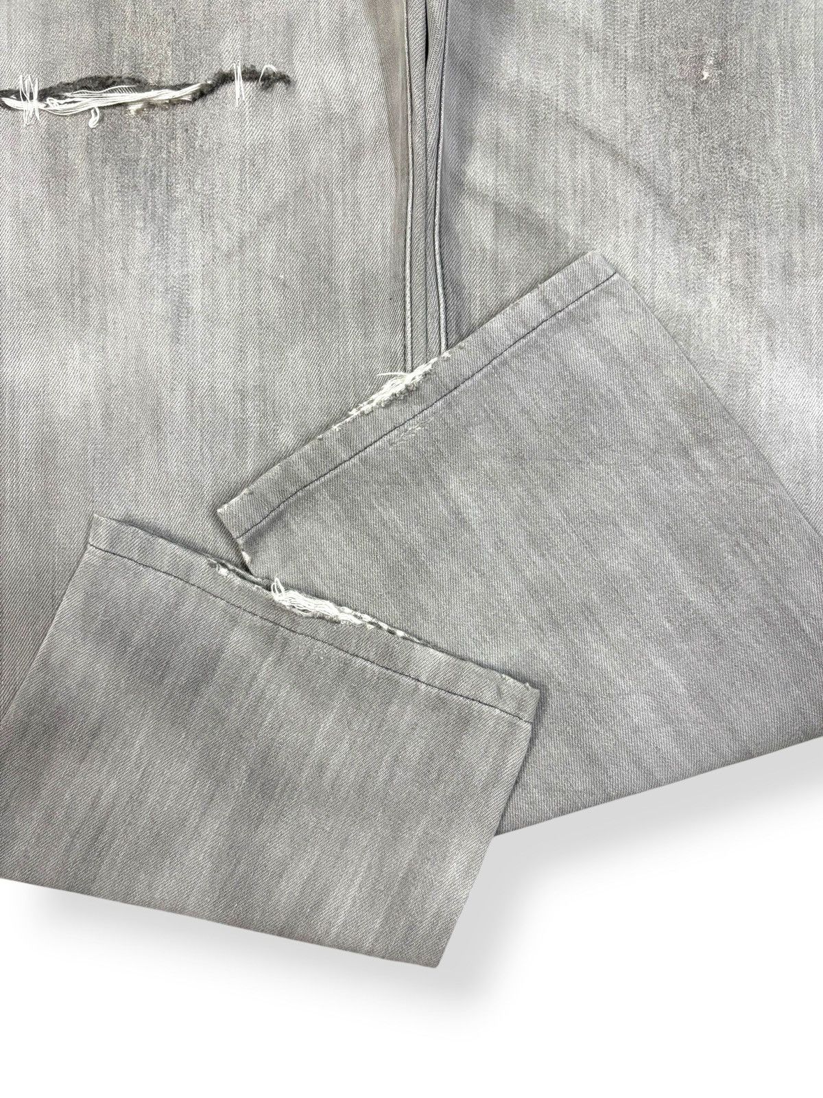 Undercover × Uniqlo Vintage Y2K Uniqlo Selvedge Grey Faded Distressed Jeans Size US 33 - 11 Thumbnail