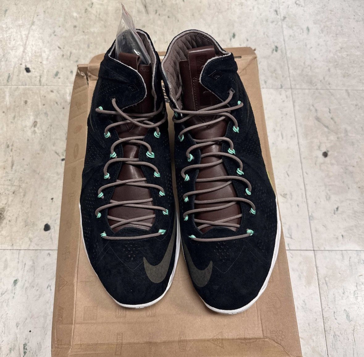 Nike Lebron 10 EXT Black Suede Size US 10.5 / EU 43-44 - 3 Thumbnail