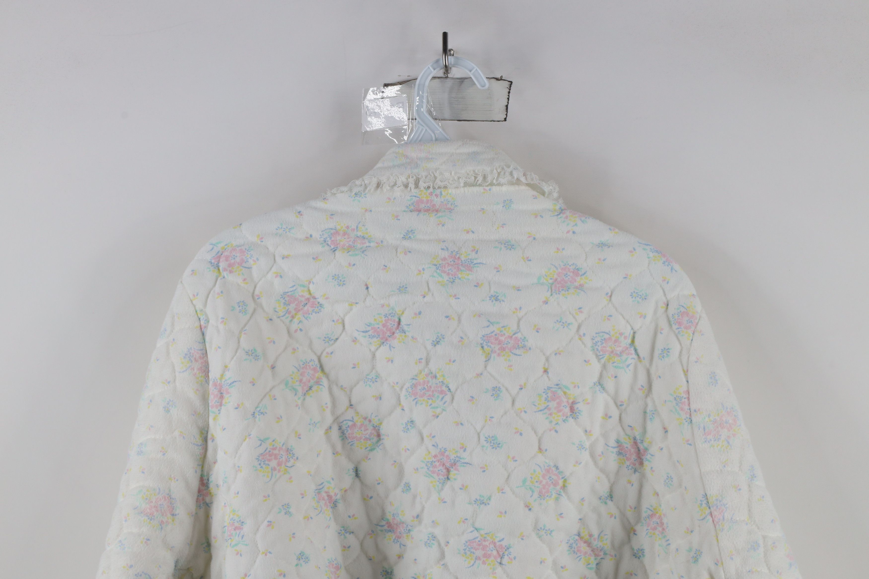 Vintage Vintage 50s 60s Quilted Lace Flower Sleep Cape Jacket USA Size XL / US 12-14 / IT 48-50 - 11 Thumbnail