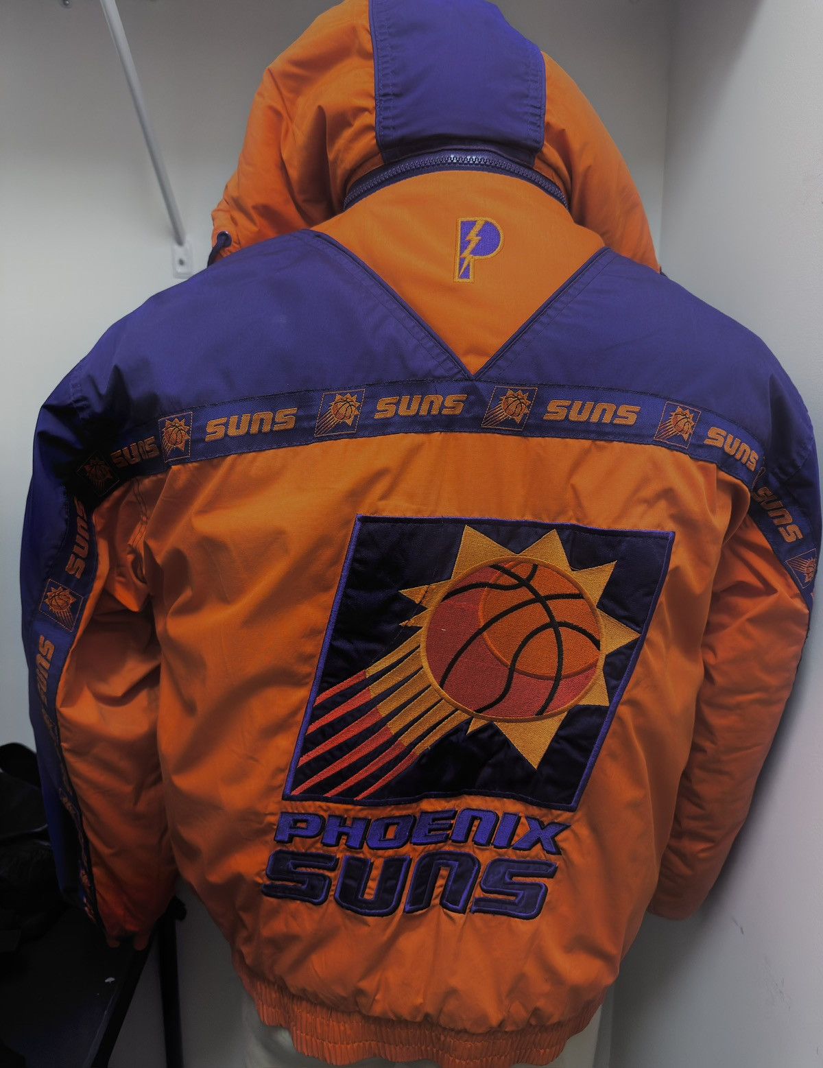 NBA vintage Phoenix Suns orange and purple jacket Size US M / EU 48-50 / 2 - 2 Thumbnail