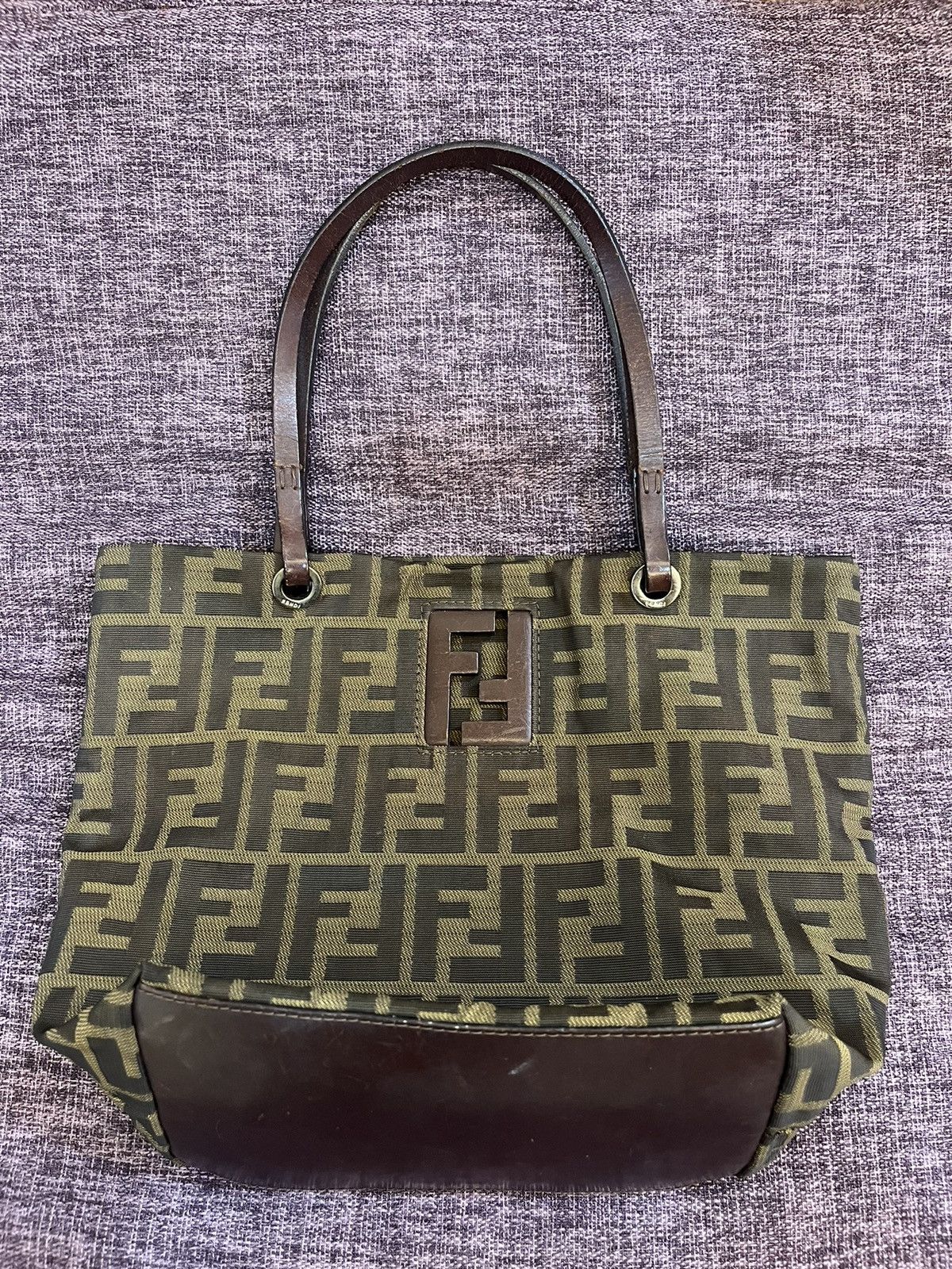 Fendi Authentic FENDI Zucca Tote Bag Size ONE SIZE - 5 Thumbnail