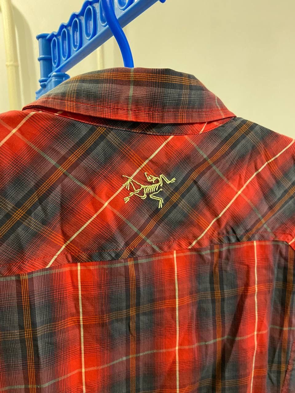 Arc'teryx Arc’teryx Red Plaid Women’s Button Shirt Size M / US 6-8 / IT 42-44 - 3 Thumbnail