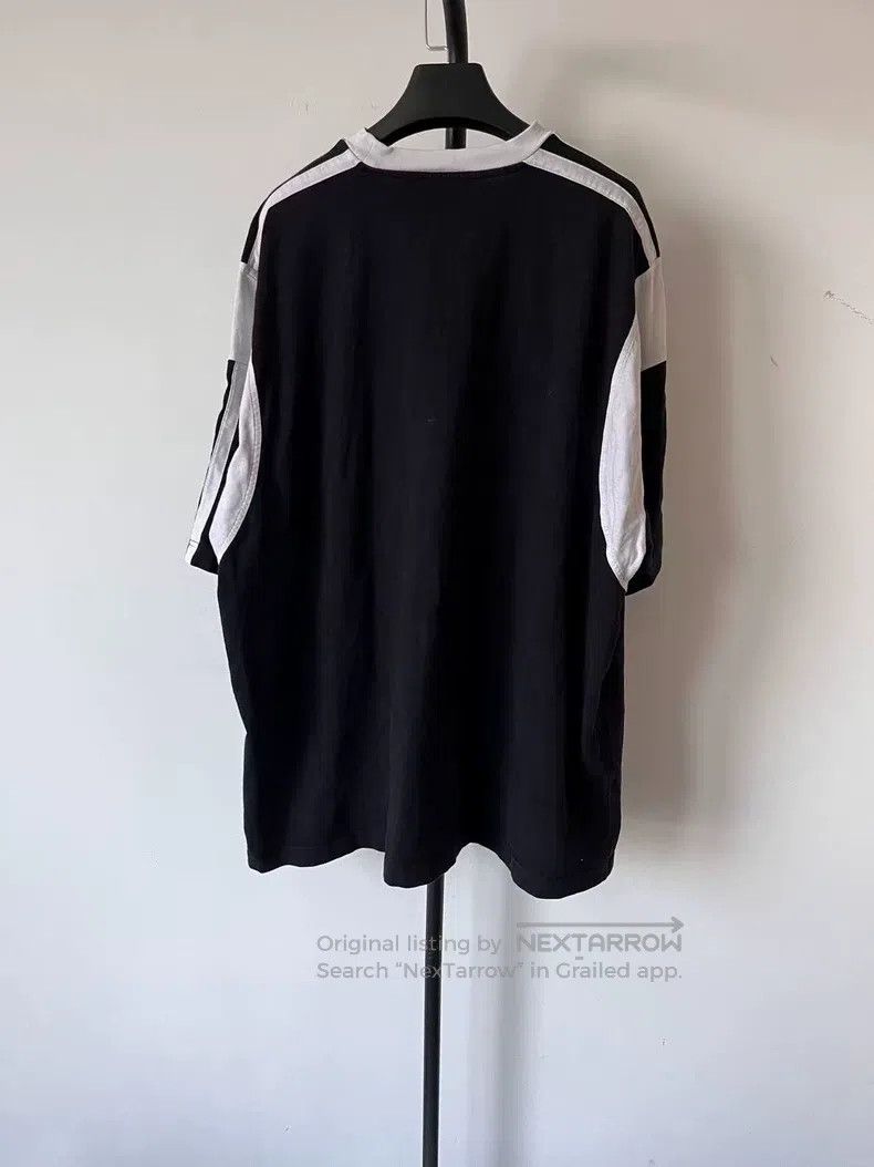 Balenciaga Balenciaga Contrast Letter Logo Printed Loose Round Neck C Size US L / EU 52-54 / 3 - 2 Thumbnail