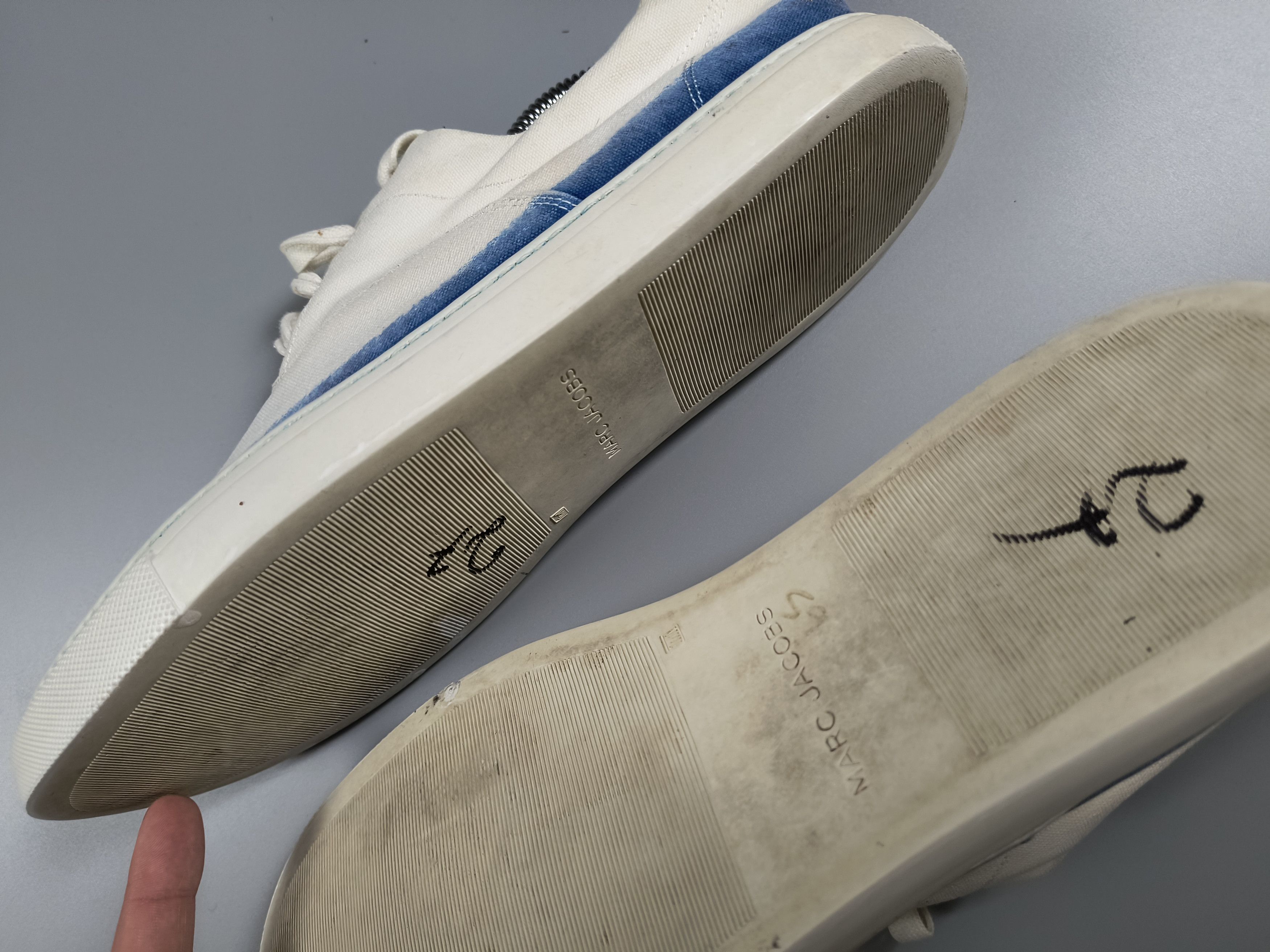 Marc Jacobs Marc Jacobs sneakers made in Italy Size US 11 / EU 44 - 6 Thumbnail