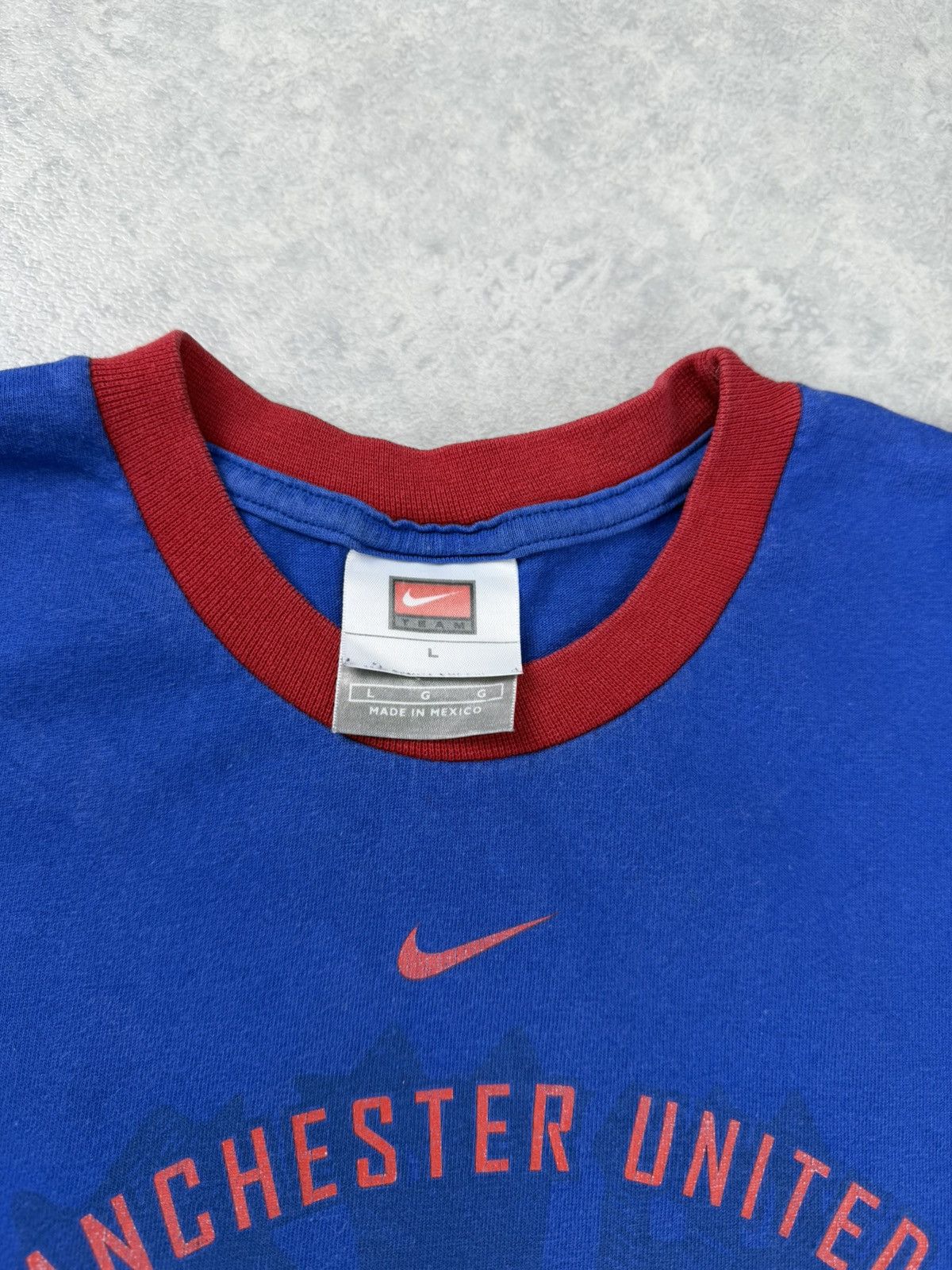 Vintage Vintage Nike Manchester United Jersey Shirt Size L Size US L / EU 52-54 / 3 - 5 Thumbnail