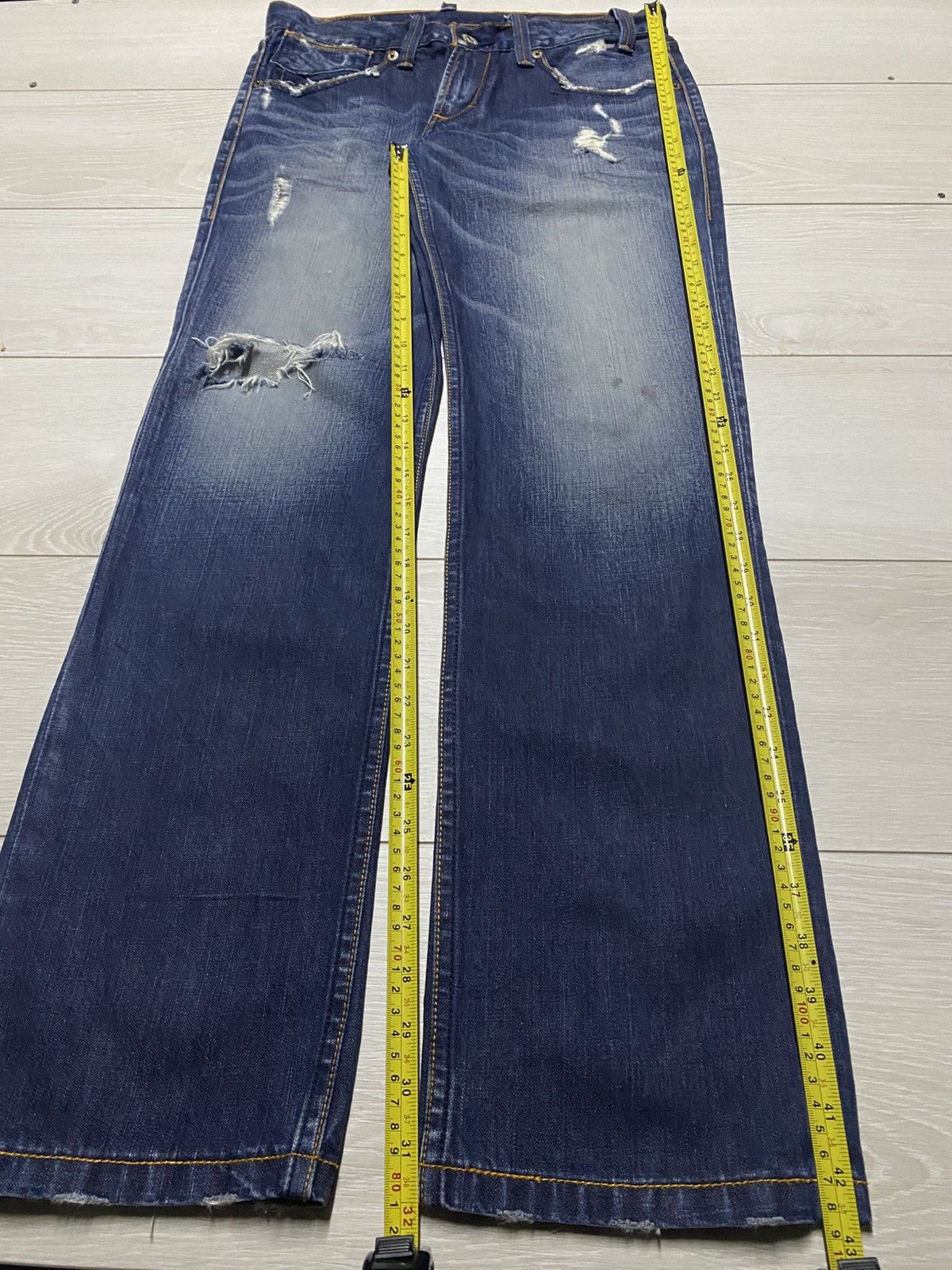 Levi's Vintage Levis 504 Fade Wash Distressed Straight Loose Jeans Size US 32 / EU 48 - 20 Thumbnail