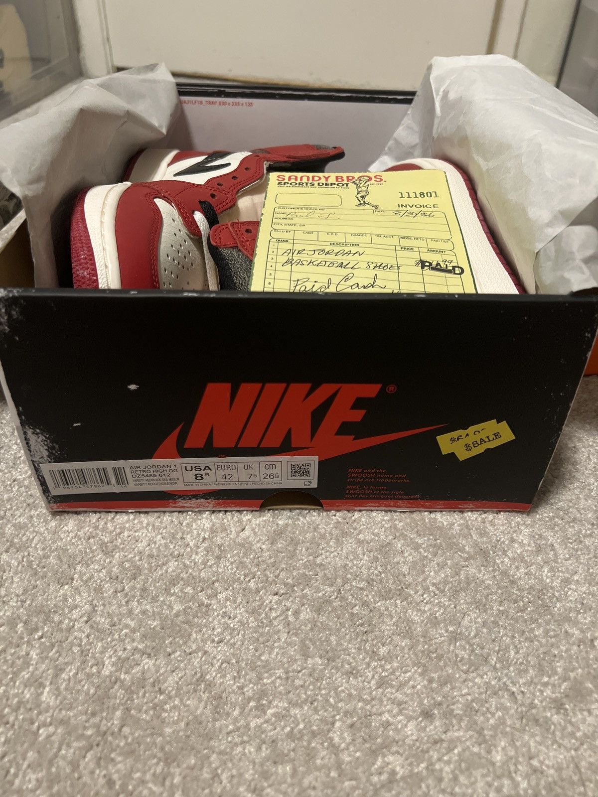 Jordan Brand × Nike Jordan 1 Retro High Chicago Lost and Found Size US 8.5 / EU 41-42 - 7 Thumbnail