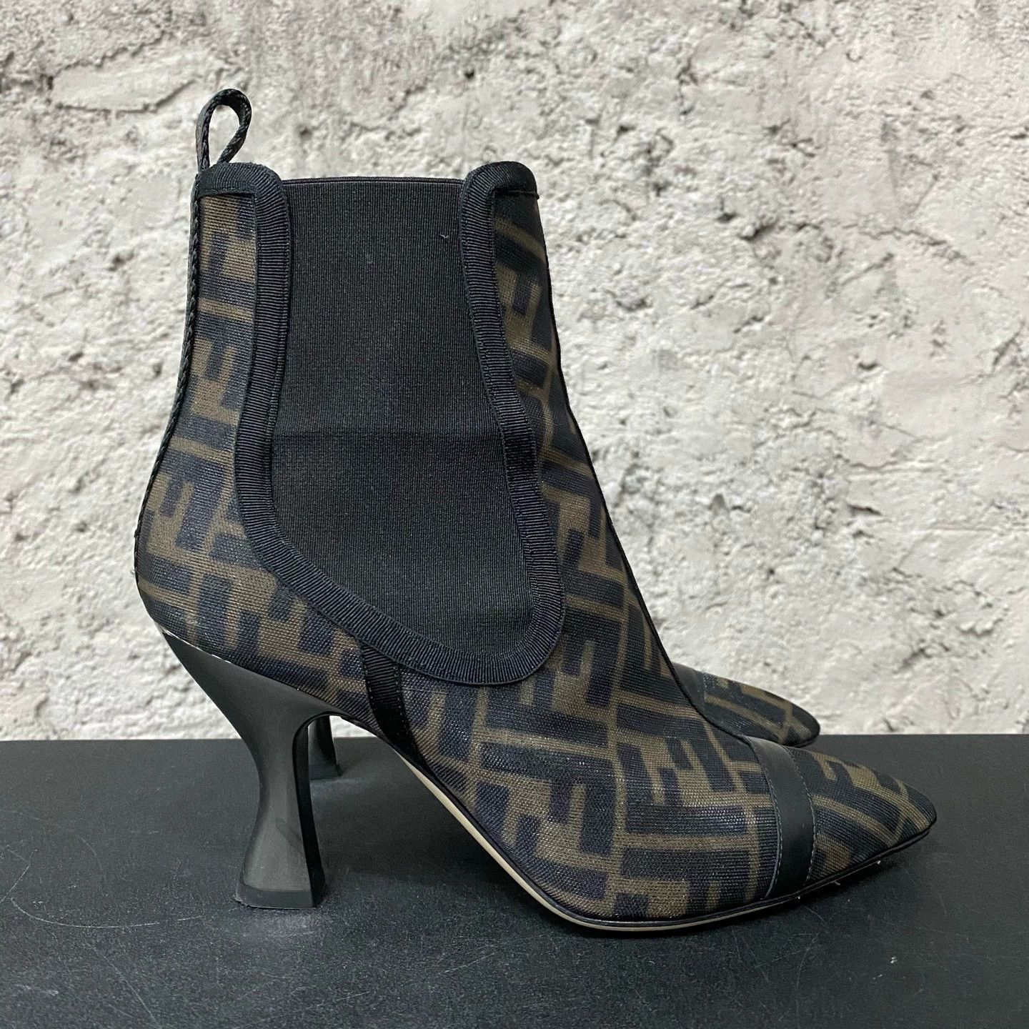 Fendi Fendi Monogram short boots size 36 Size US 5 / IT 35 - 1 Thumbnail