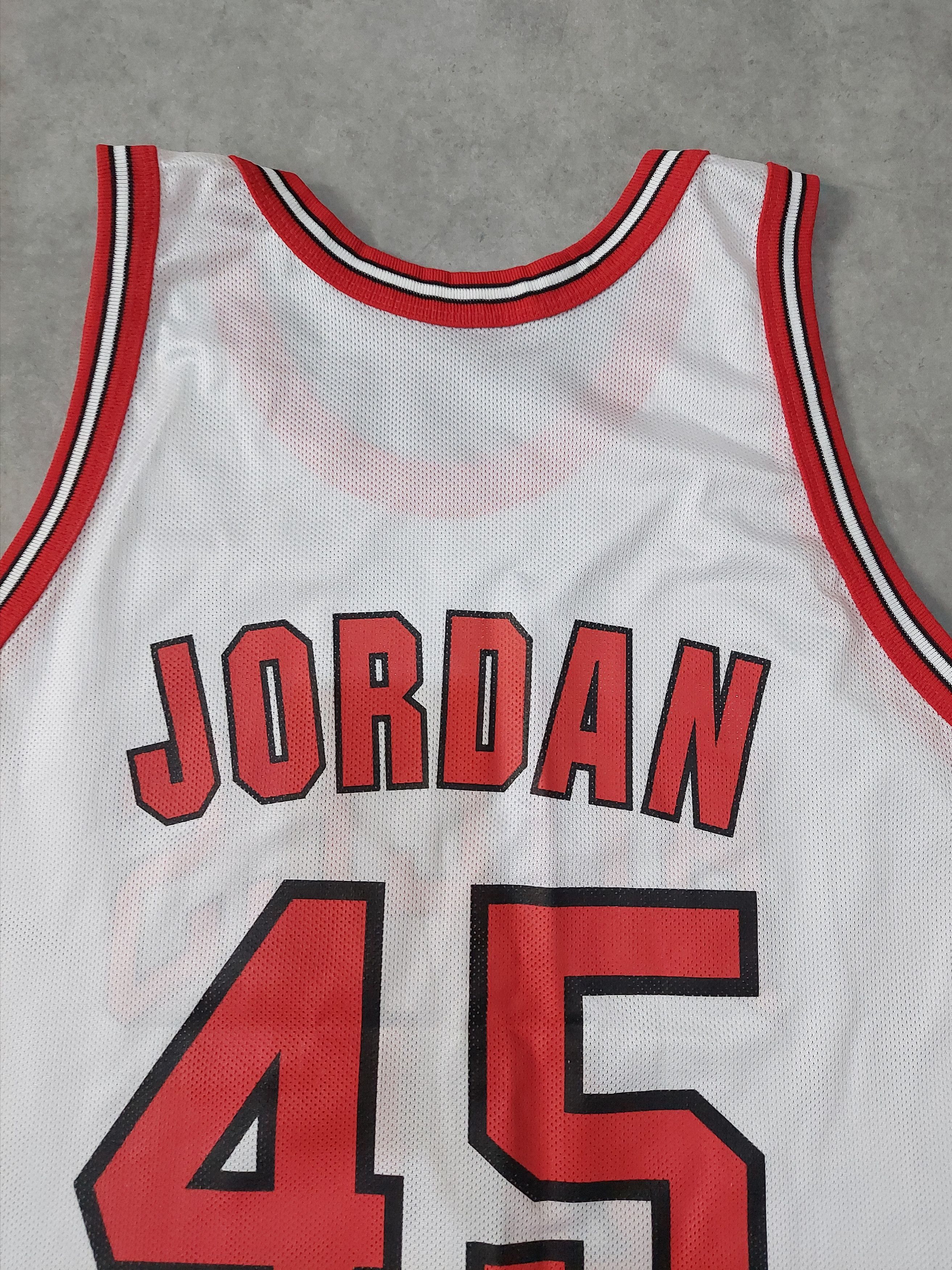 Champion Vintage Chicago Bulls Michael Jordan NBA Jersey ,size 48 Size US L / EU 52-54 / 3 - 9 Thumbnail