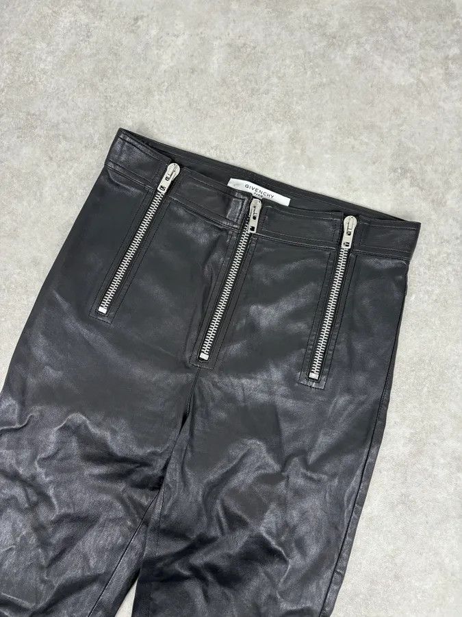 Givenchy 2010s Givenchy Black Leather Multi-Zip Skinny Pants Size 26" / US 2 / IT 38 - 5 Thumbnail