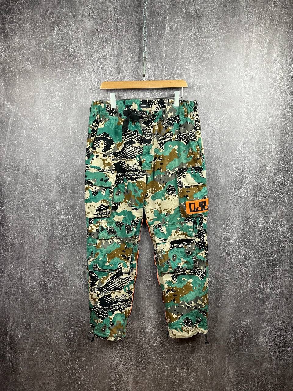 image of Diesel Patched Camo Cargo Pants Multipocket Size 33 Rrp 280$, Men's