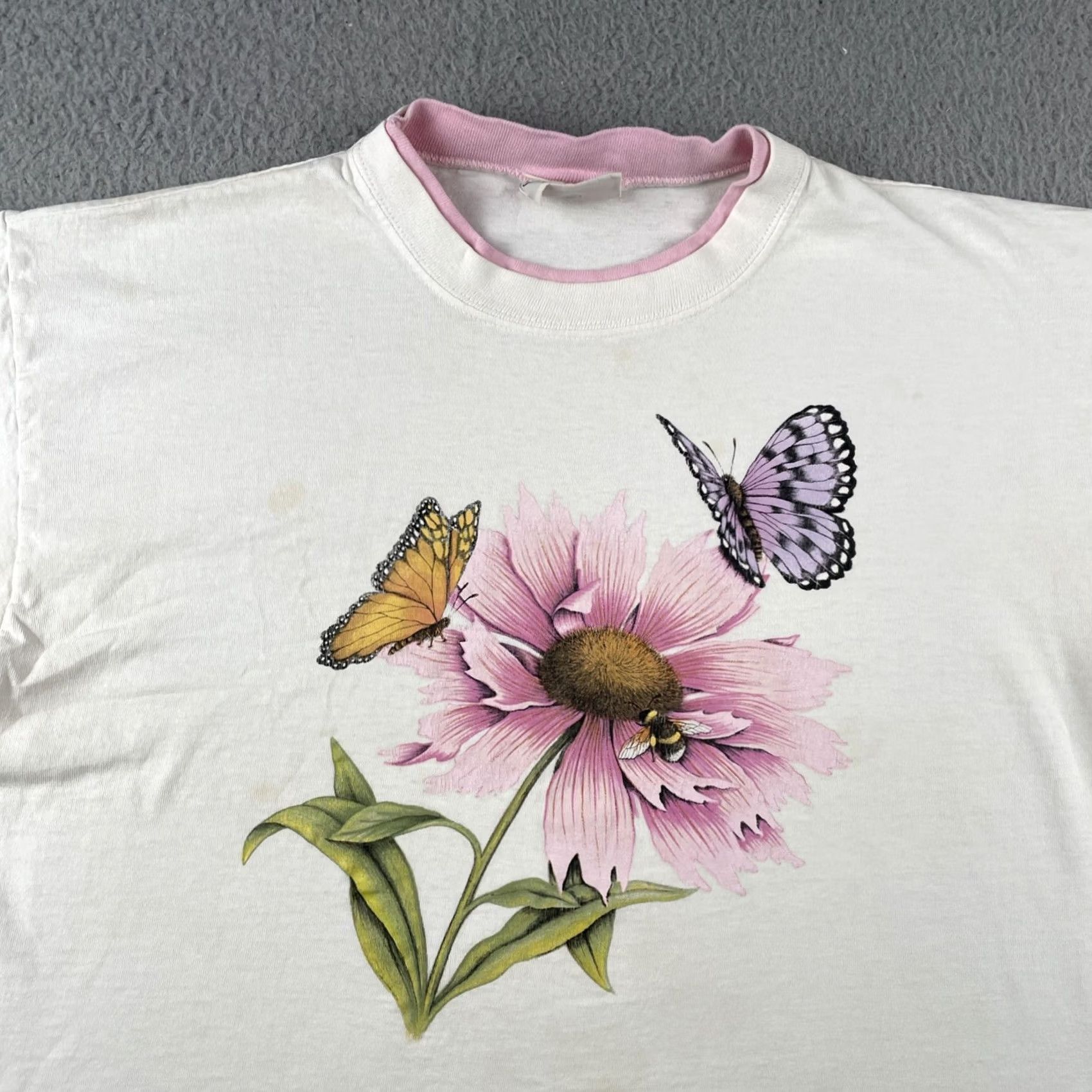 Vintage VINTAGE Day Breeze Shirt Adult L/XL Ivory Floral Butterfly Made In USA White Crew Neck Short Sleeve Cotton Single Stitched Mens Size US L / EU 52-54 / 3 - 2 Thumbnail