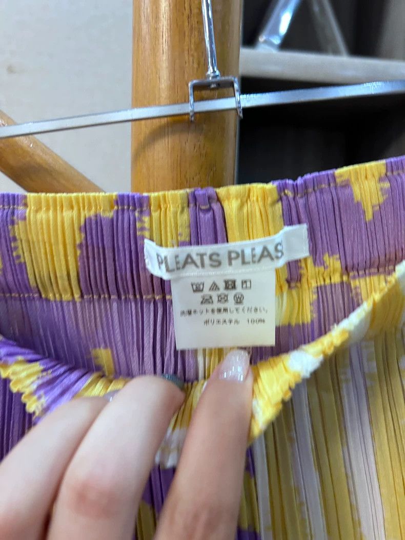 Issey Miyake Issey Miyake size:2 Yellow-purple pleated trousers Size 22" - 6 Thumbnail