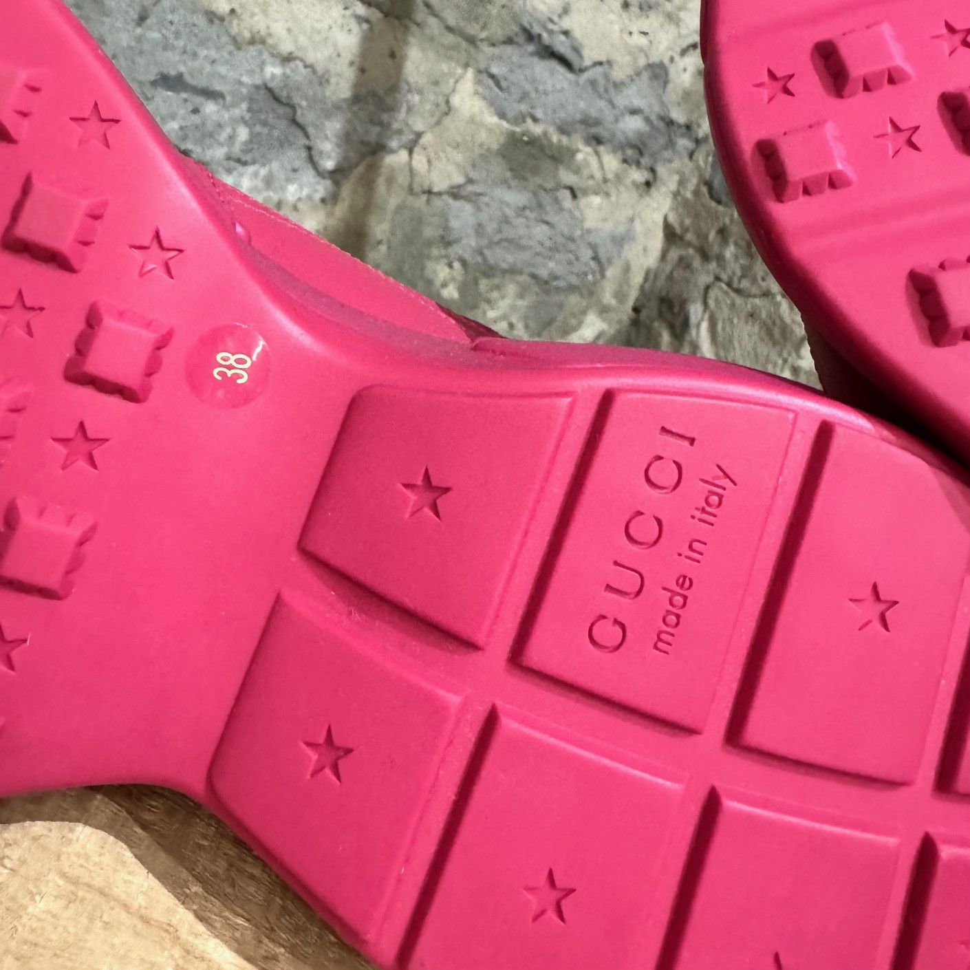 Gucci Gucci Box Pink Logo Rhyton Chunky Sneakers Size US 8 / IT 38 - 8 Thumbnail