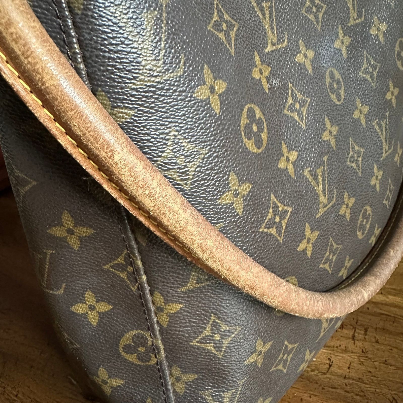 Louis Vuitton Vintage Louis Vuitton 2000 Monogram Looping GM Bag Size ONE SIZE - 11 Thumbnail