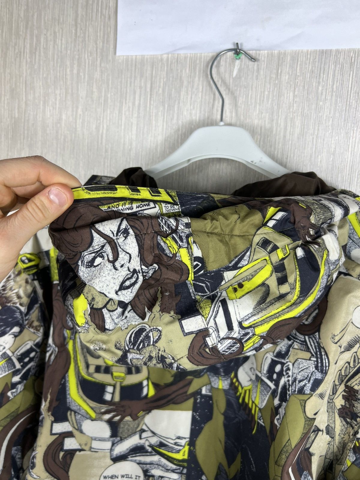 Burton Vintage Burton full print comics ski jacket snow gorpcore Size US M / EU 48-50 / 2 - 20 Thumbnail