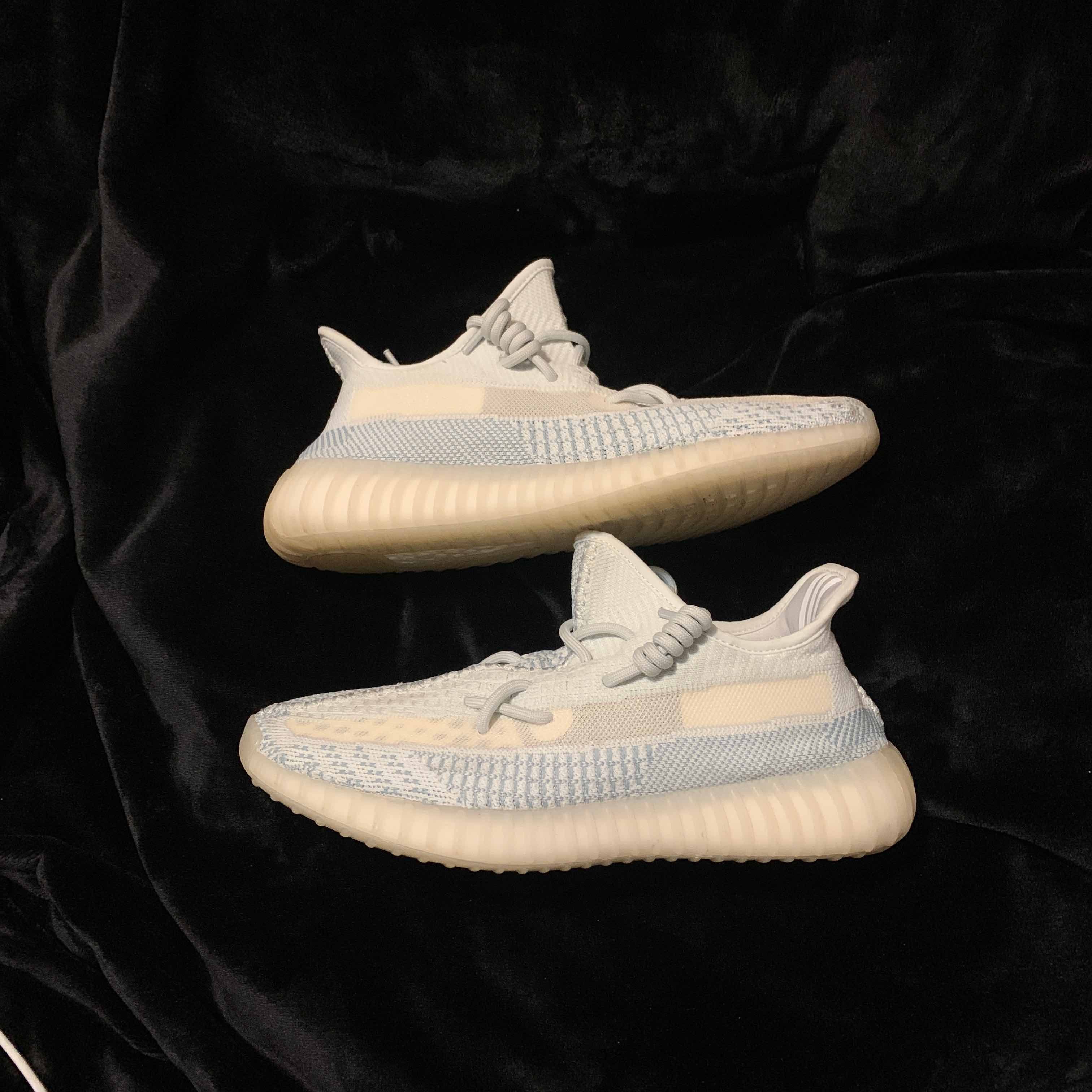 Yeezy Cloud White Non Reflective Yeezy Boost 350 V2 Cloud White