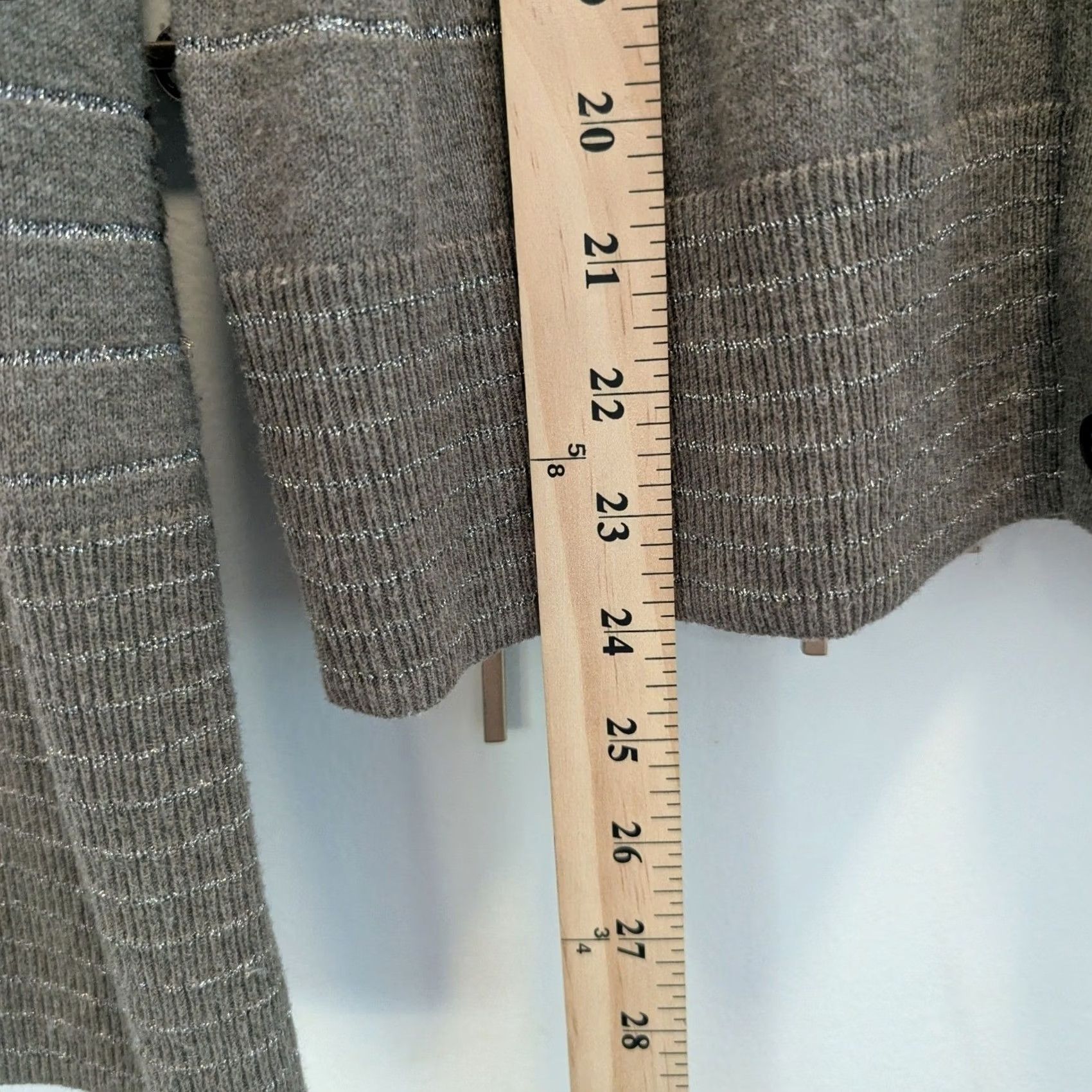 American Eagle Outfitters American Eagle Women's XL Cardigan Sweater Grey Metallic Stripe V Neck Y2K Size XL / US 12-14 / IT 48-50 - 6 Thumbnail
