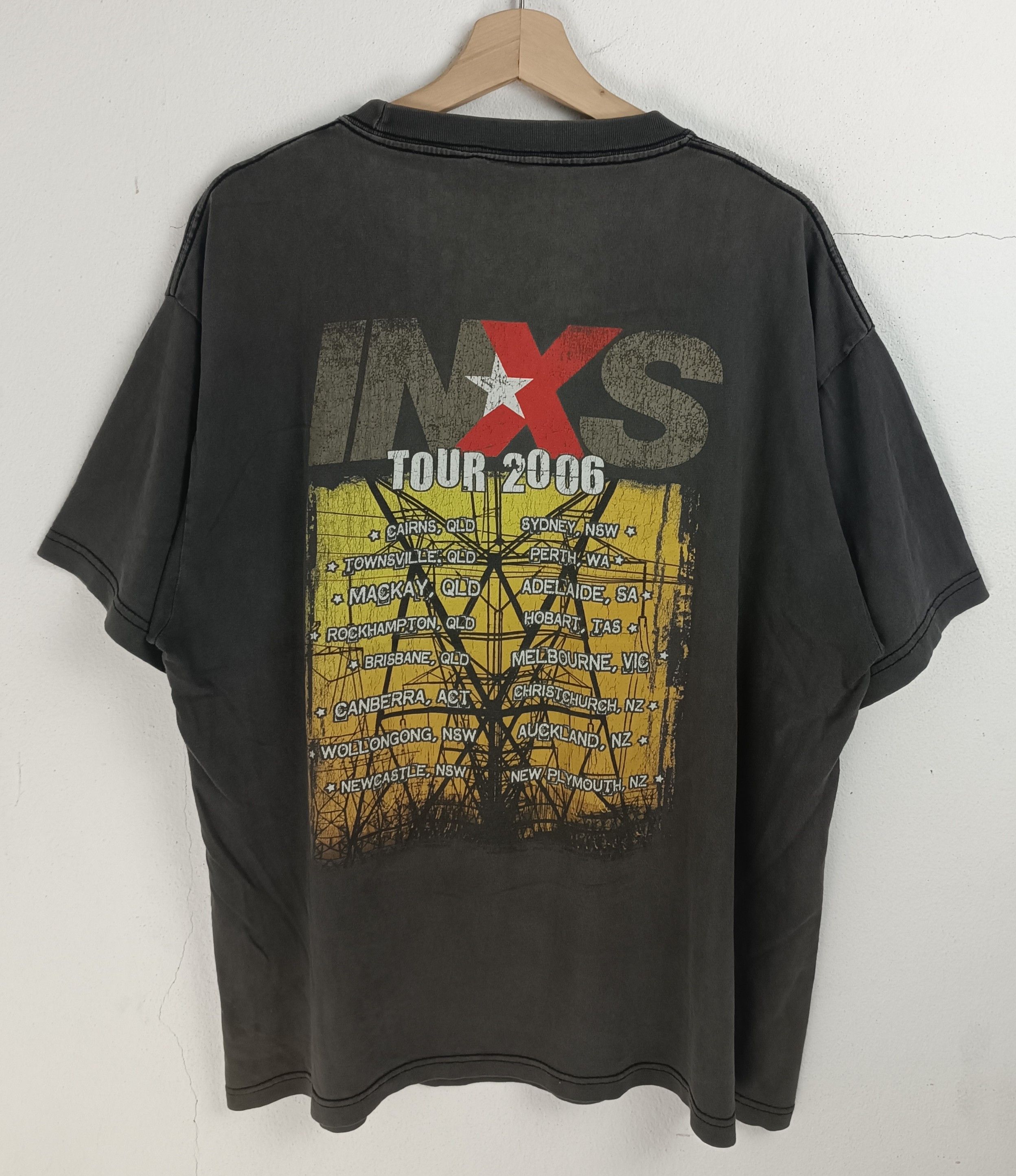 Band Tees THRASHED FADED VINTAGE 2006 INXS TOUR depeche joy Size US XL / EU 56 / 4 - 4 Thumbnail