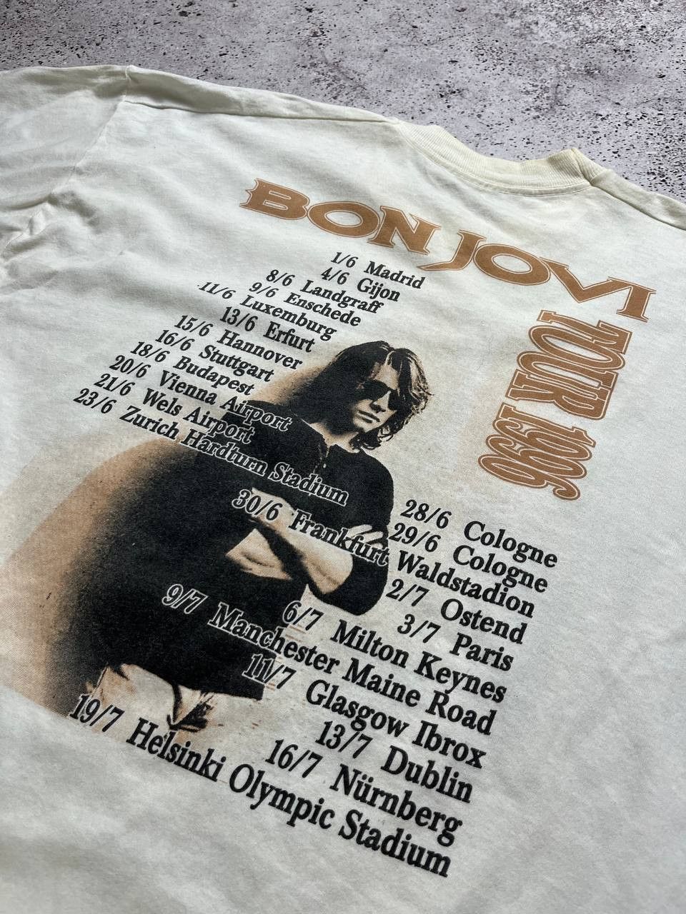 Band Tees Vintage Bon Jovi T-Shirt 1996 Y2K European Tour Size US XL / EU 56 / 4 - 10 Thumbnail