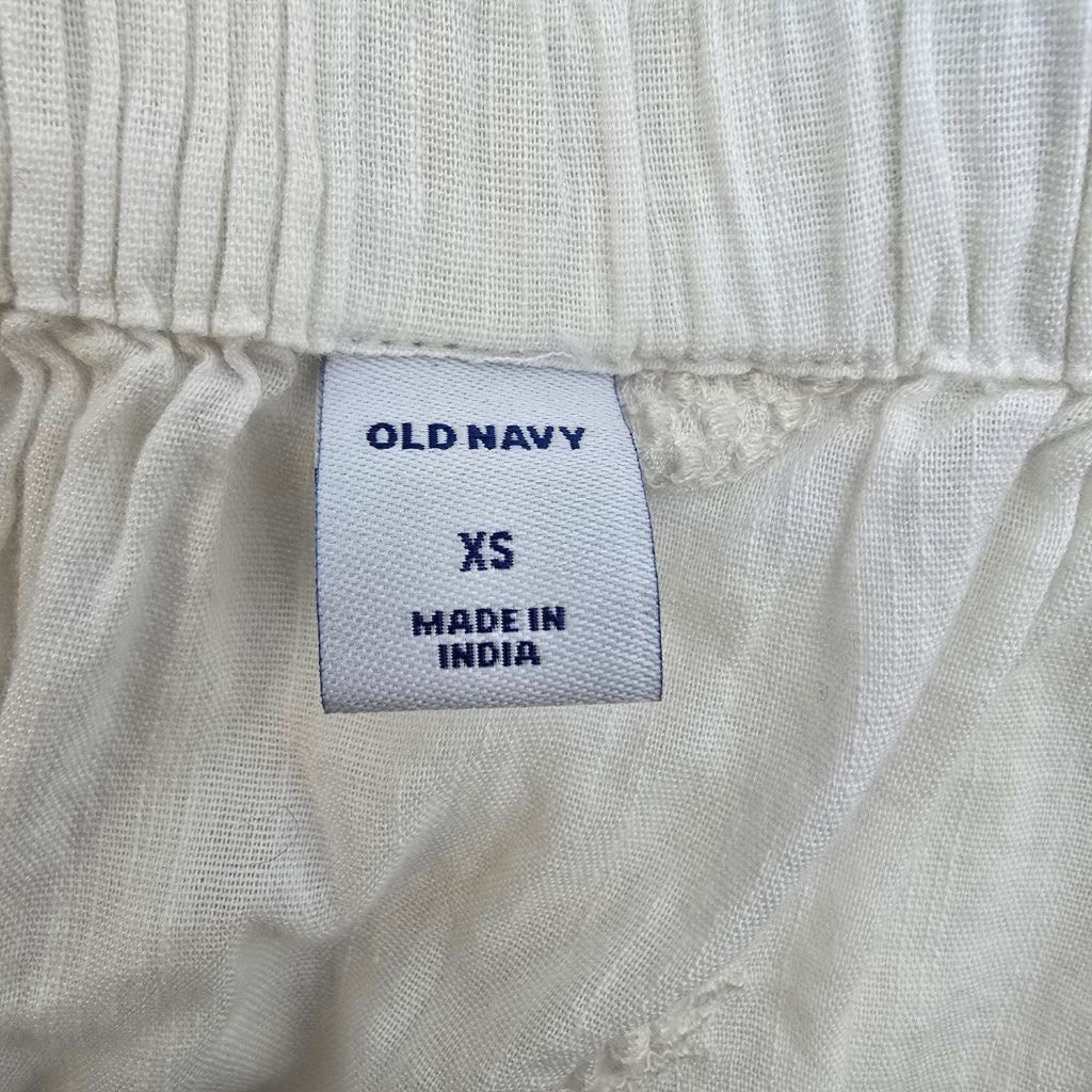 Old Navy Women's Old Navy White Embroidered Blouse XS Size XS / US 0-2 / IT 36-38 - 6 Thumbnail