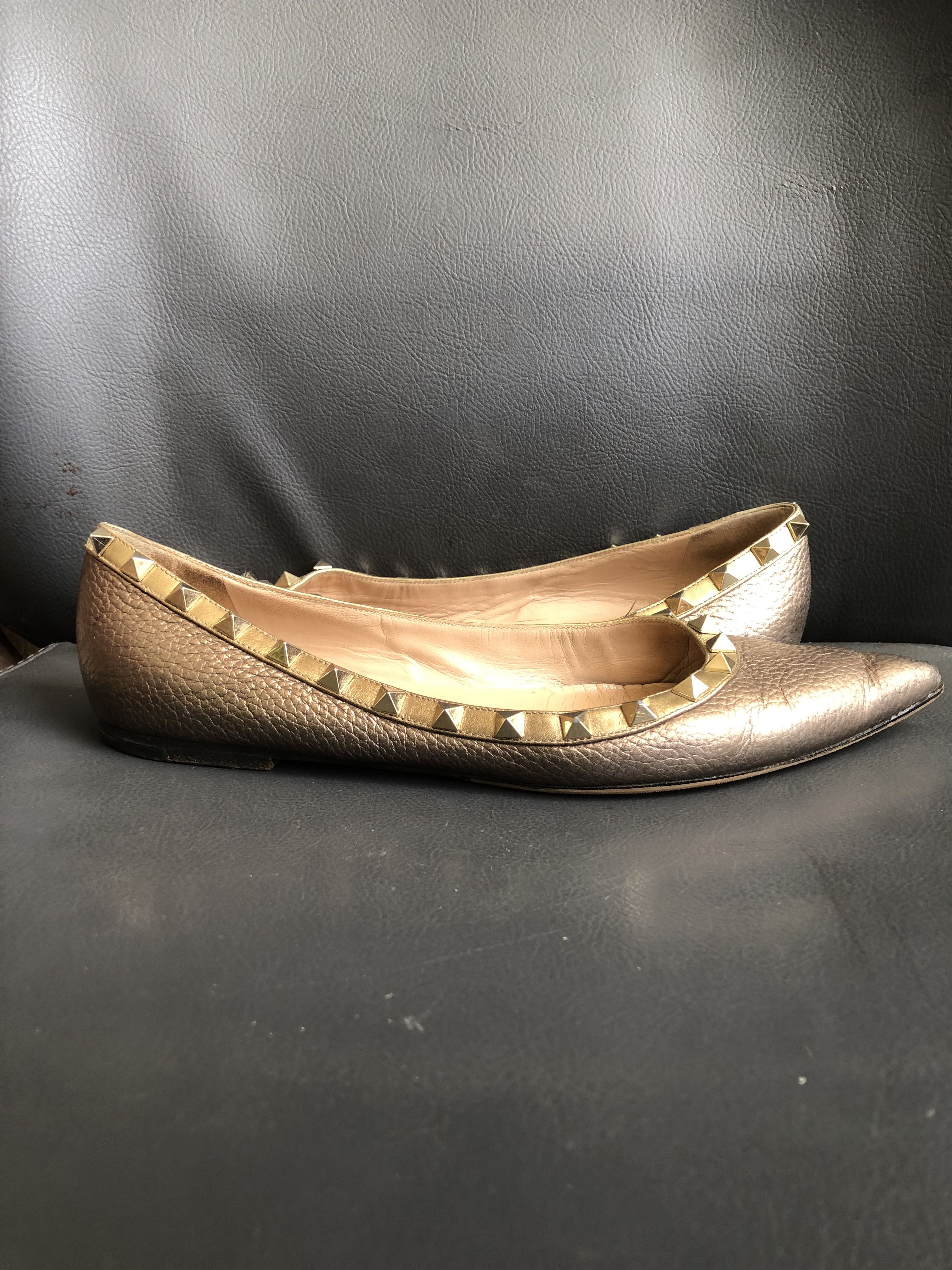 Giovanni Valentino Valentino Garavani Gray Women’s Rockstudded Flats Size 38 Size US 8 / IT 38 - 8 Thumbnail