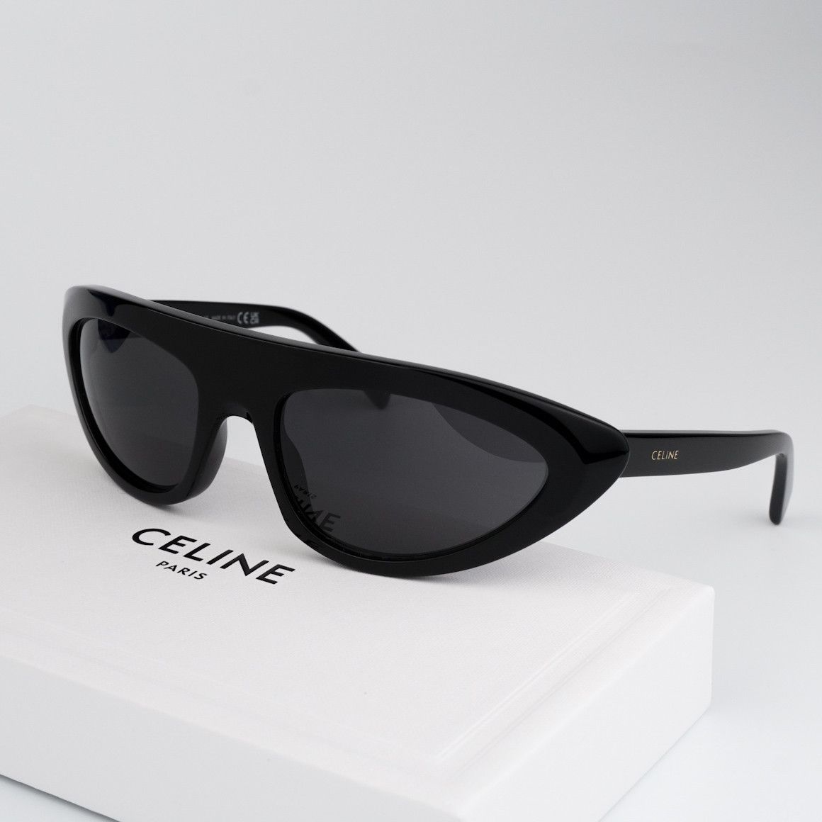 Celine NEW Celine CL40261I 01A Wraparound Unisex Sunglasses  display picture 2