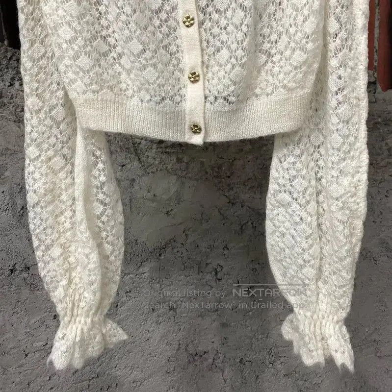 Chanel Chanel White Long Sleeve Cropped Knit Sweater . Size XXS / US 00 / IT 34 - 4 Thumbnail