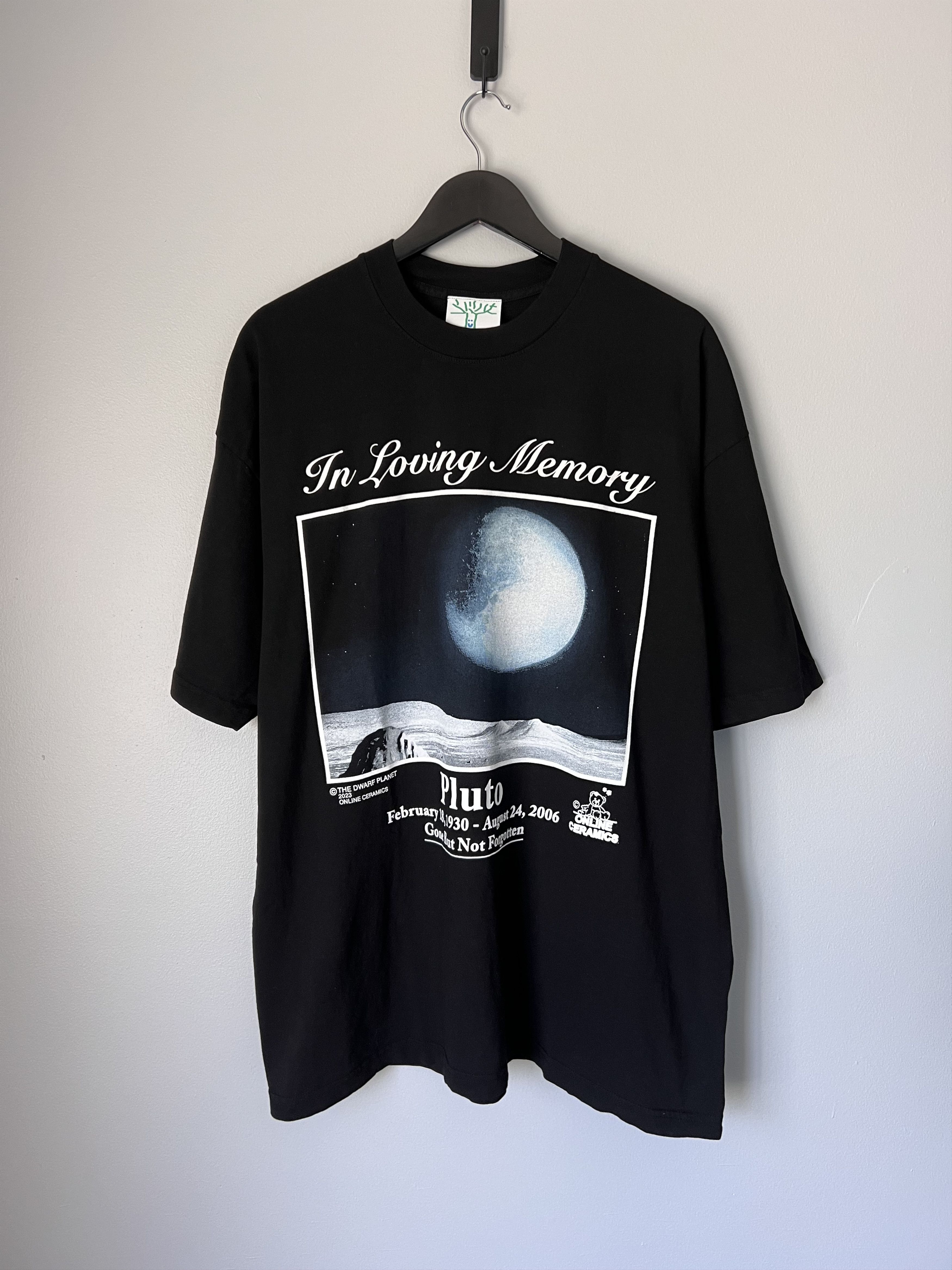 トップス Online Ceramics The Universe Borders Tee Online Ceramics