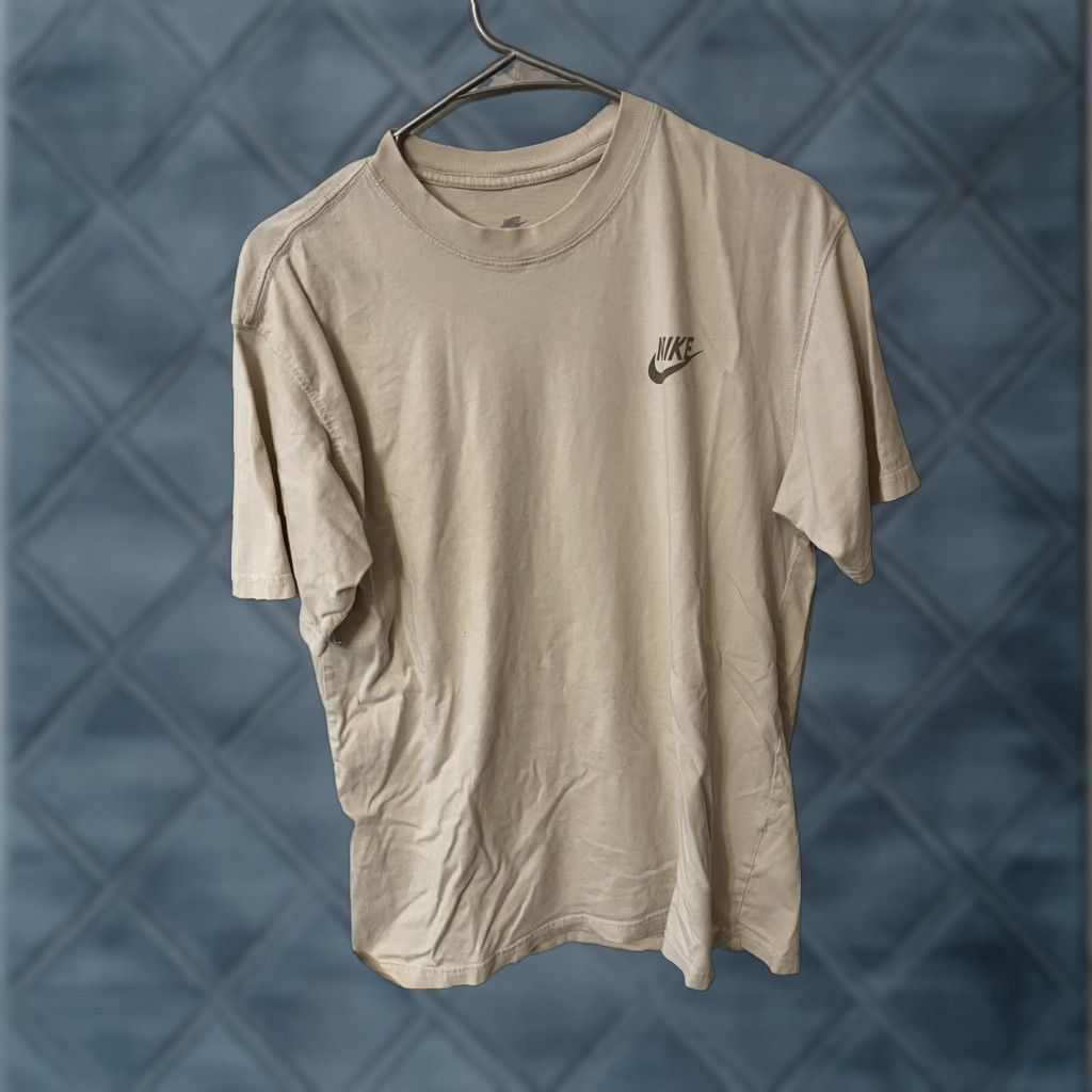 Nike VINTAGE NIKE SPORTS INTERNATIONAL 1972 T-SHIRT Beige MEN R Size US M / EU 48-50 / 2 - 1 Thumbnail