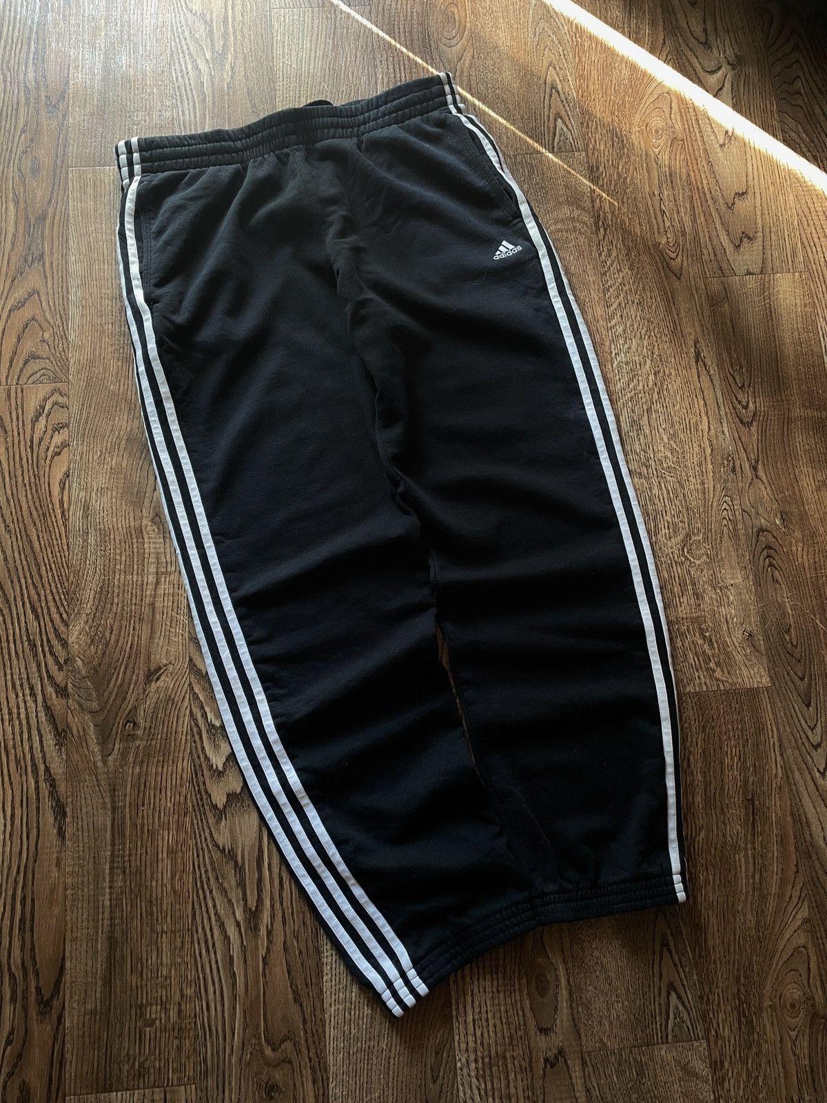 Adidas × Vintage Vintage adidas sweatpants embroidered loose baggy 90s y2k Size US 33 - 2 Thumbnail