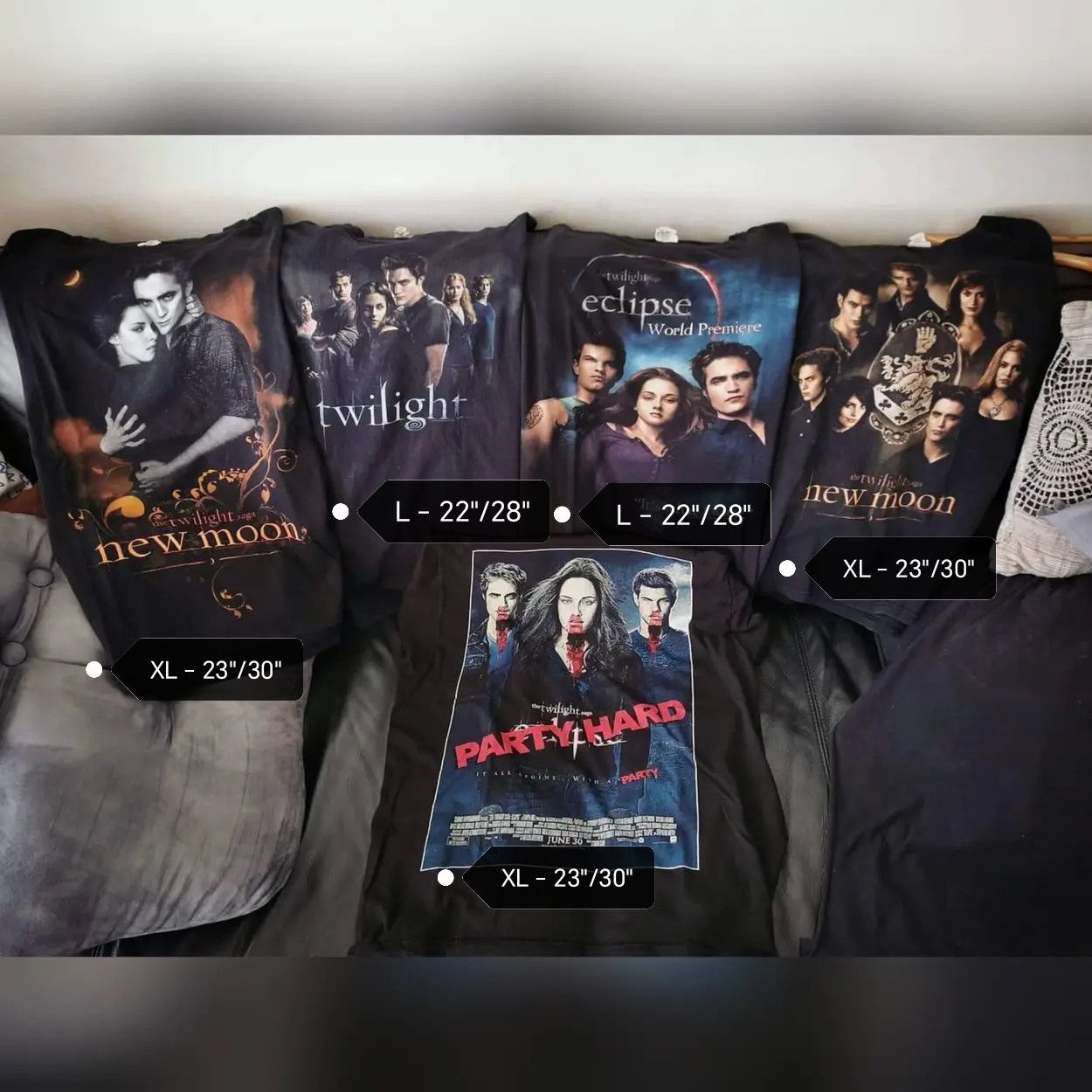Vintage Twilight Saga / 1 set = 5 tees Size US XL / EU 56 / 4 - 2 Thumbnail