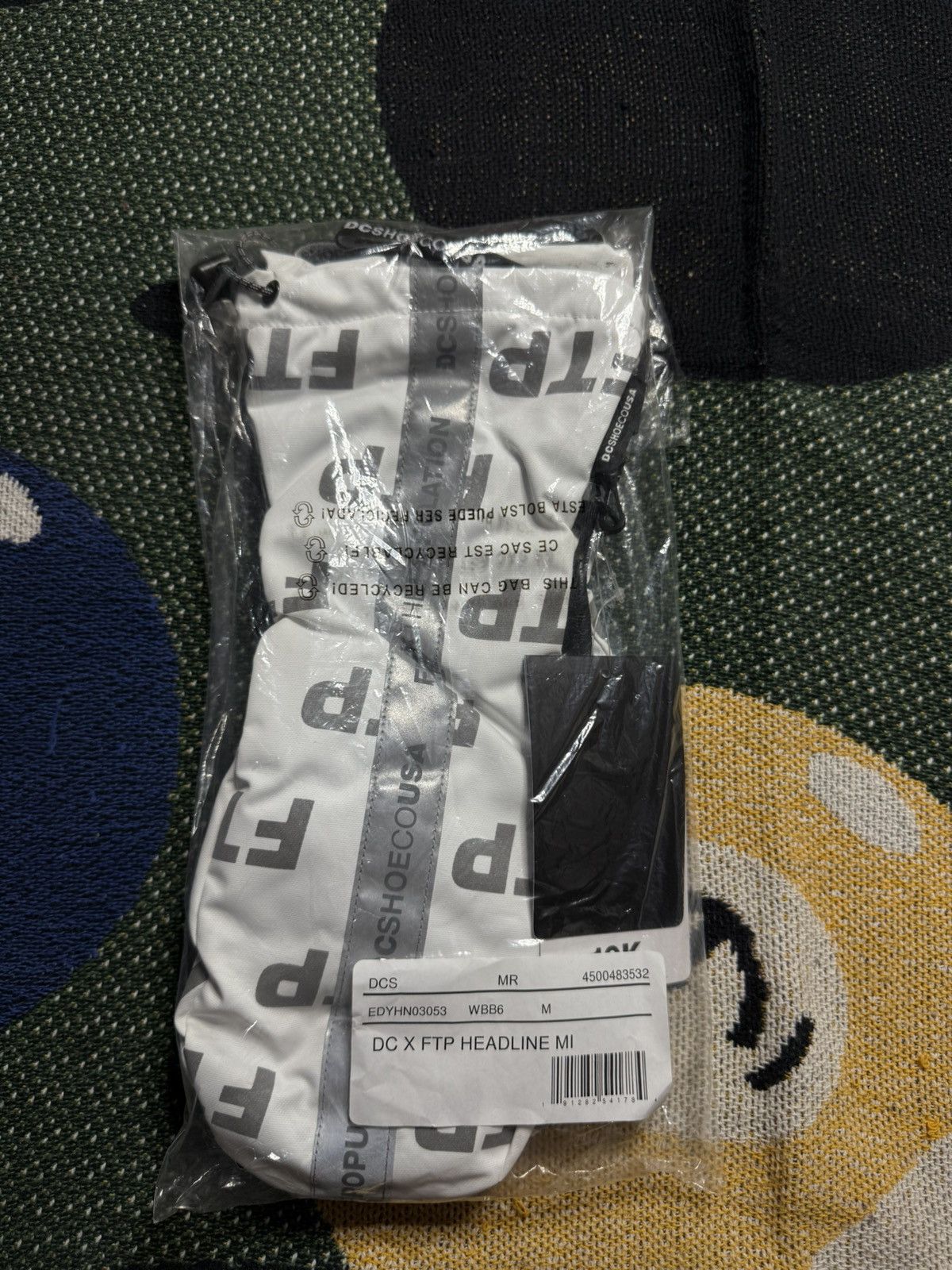 Fuck The Population DC x FTP headline mittens Size ONE SIZE - 3 Thumbnail