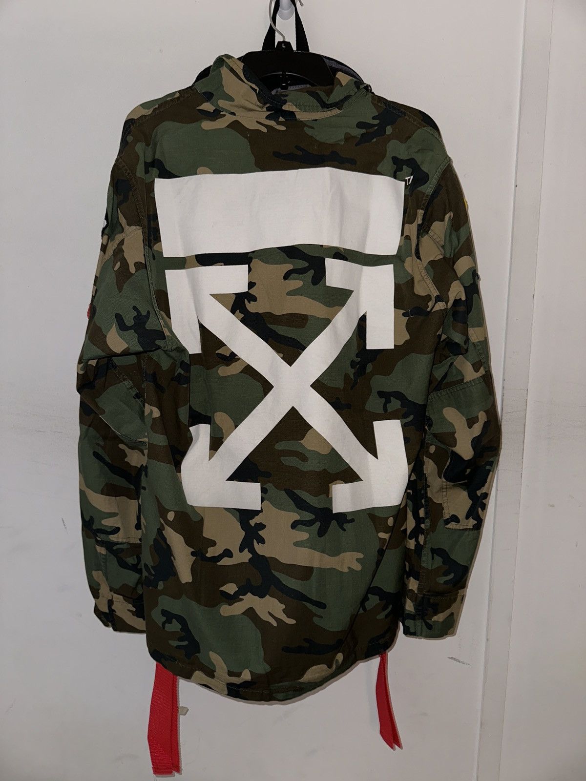 Off white camouflage patch cargo jacket best sale