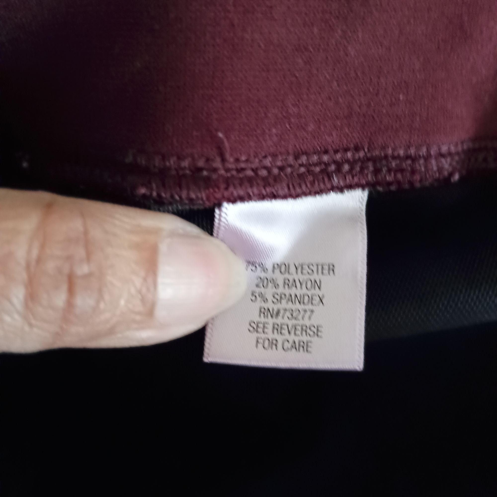 Croft & Barrow Croft & Barrow Seamed Ponte Pants Sz L Burgundy Tummy Contro Size 36" / US 14 / IT 50 - 7 Thumbnail