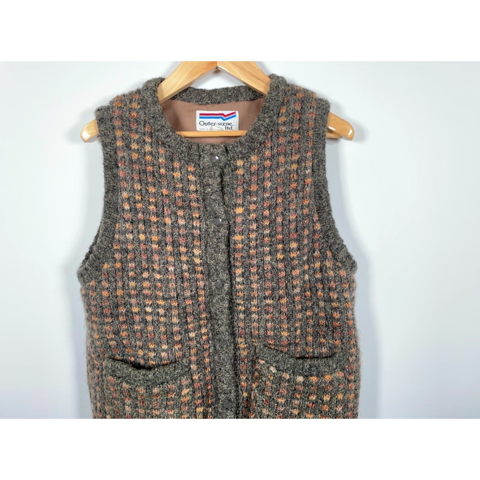 Vintage VINTAGE Outer Scene Vest Womens Medium Insulated Knit Sleeveless Snap Button Fuzzy Brown Green 80s Size M / US 6-8 / IT 42-44 - 4 Thumbnail
