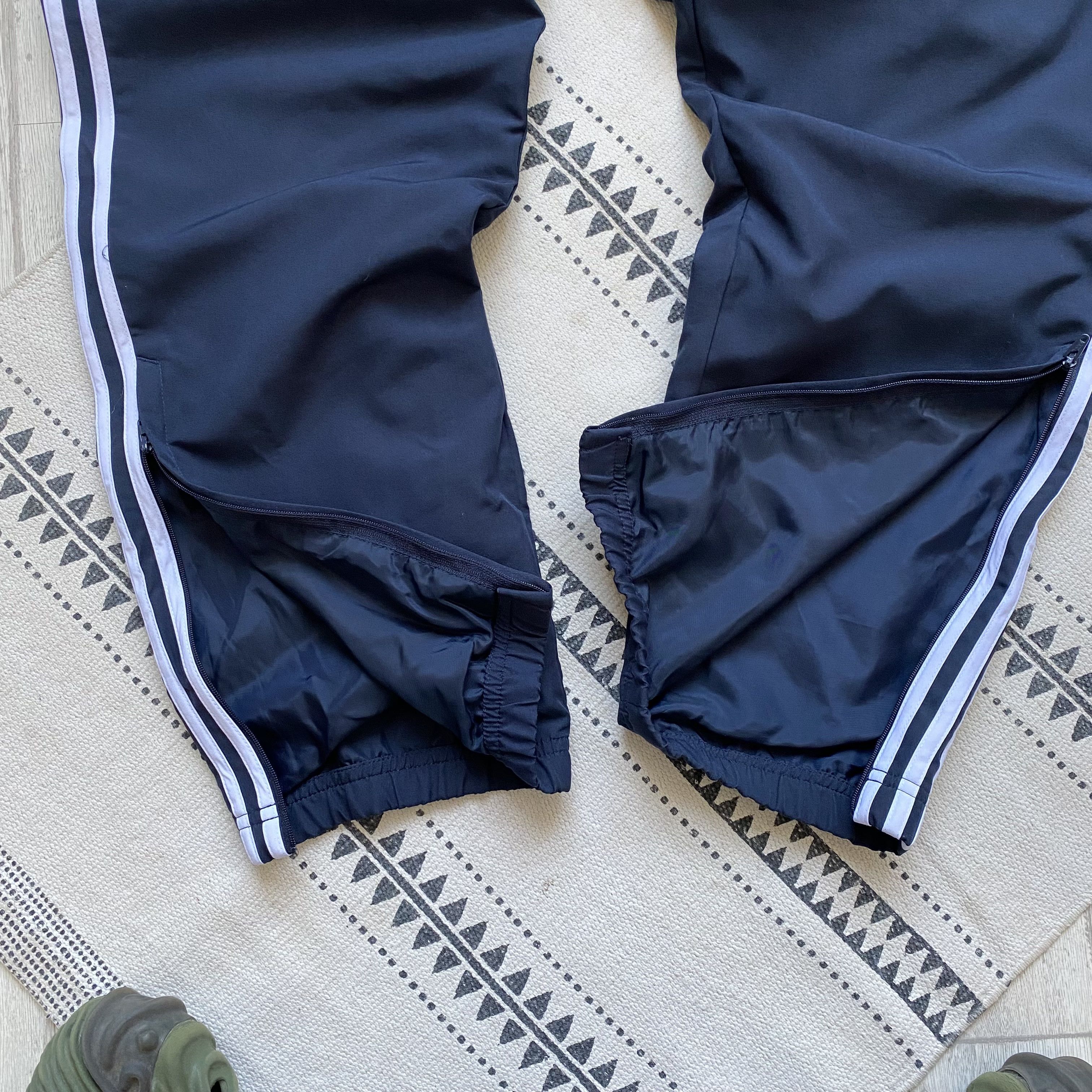 Adidas 🦍 Adidas Nylon track pants joggers vintage style Size US 36 / EU 52 - 5 Thumbnail