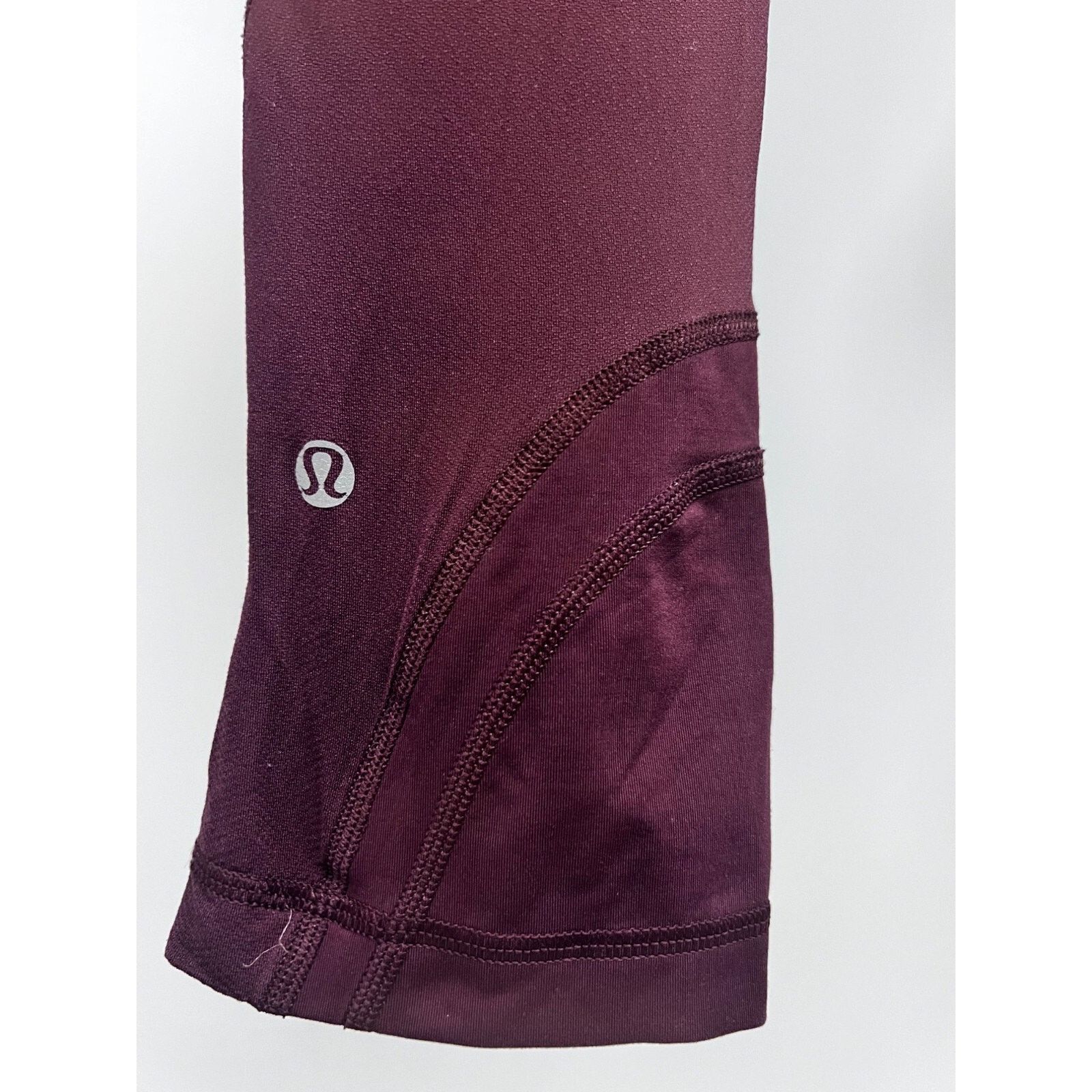 Lululemon Lululemon Wunder Under High Rise Crop Leggings Sz 4 Pocket Size 27" / US 4 / IT 40 - 5 Thumbnail