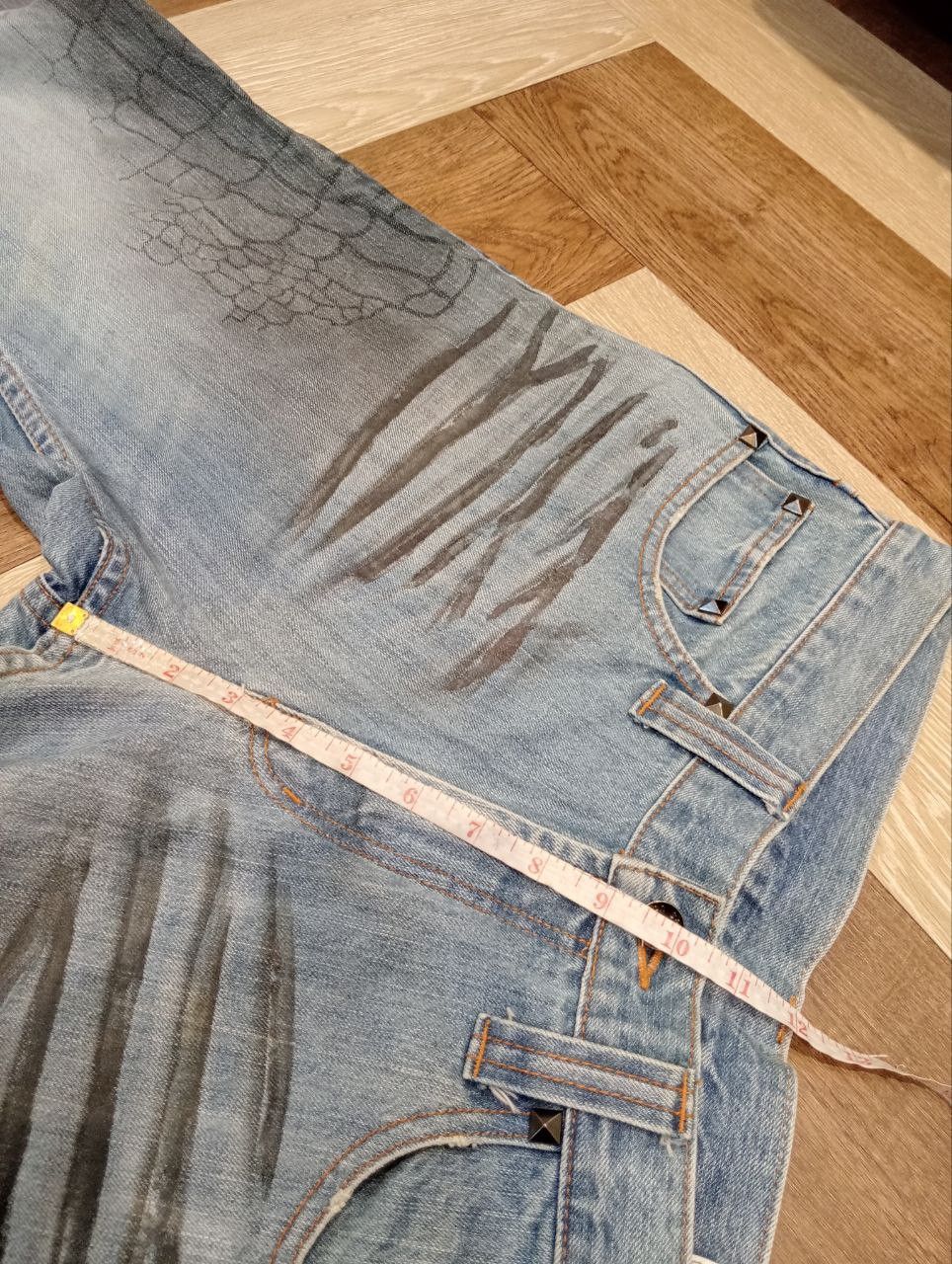 semanticdesign SEMANTIC DESIGN JAPAN BLUE WASHED SNAKE FLARED DENIM PANTS Size US 36 / EU 52 - 13 Thumbnail