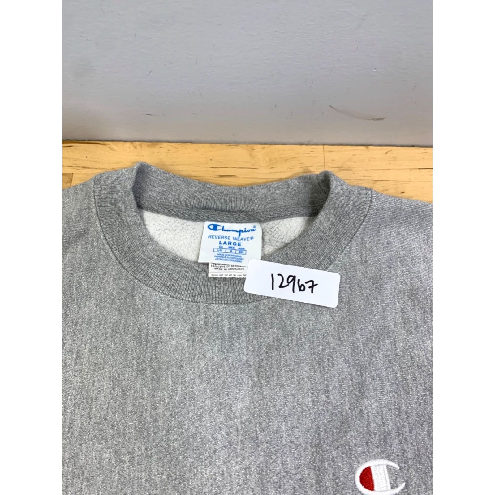 Champion VINTAGE Champion Reverse Weave Sweatshirt Men L Gray 90s Crew Neck Pullover Regular Fit Vintage Side: 12967 Size US L / EU 52-54 / 3 - 2 Thumbnail