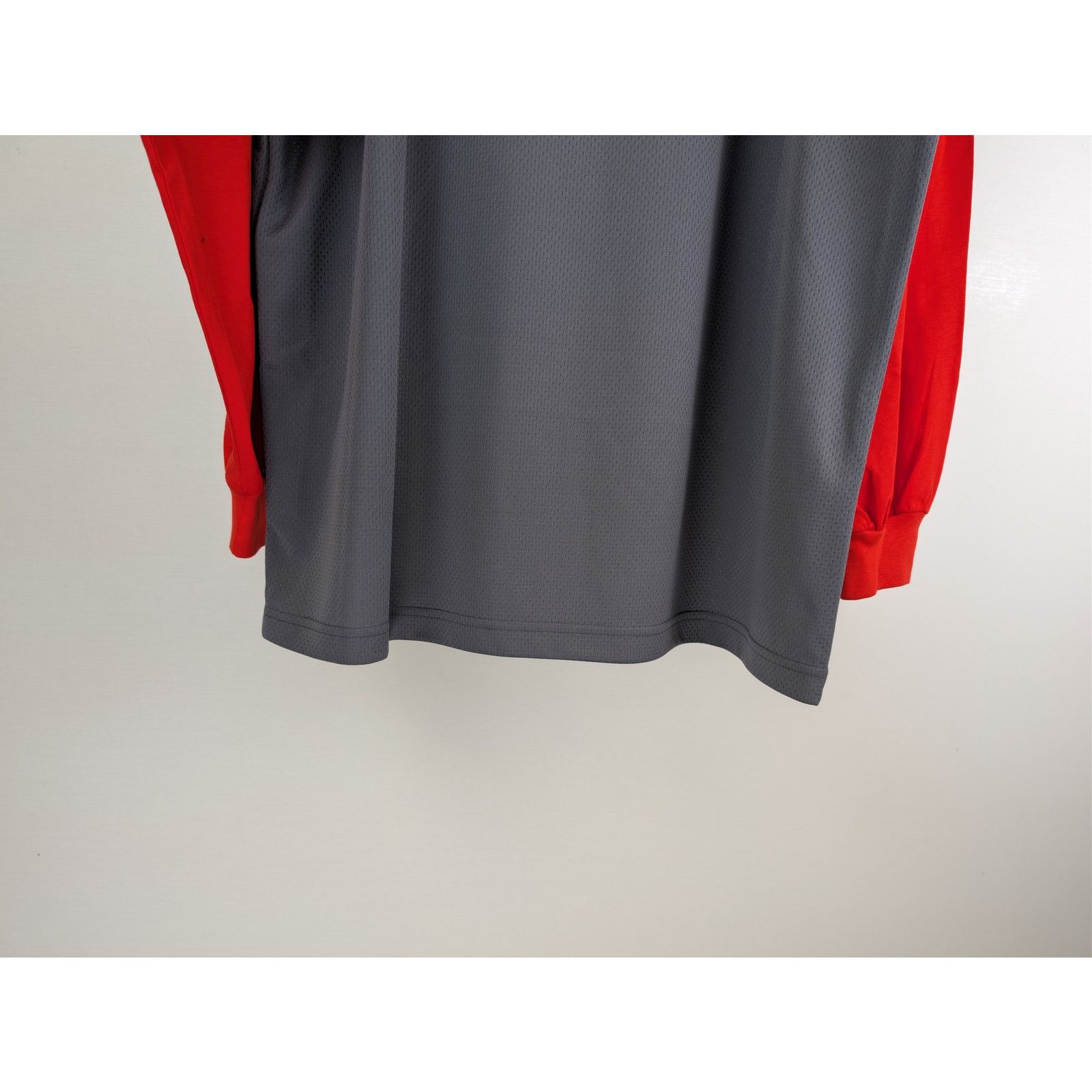 Balenciaga × Under Armour o1rshd1 Sporty Mesh UA Triple Layered T-Shirt in Castle Rock Size US L / EU 52-54 / 3 - 9 Thumbnail