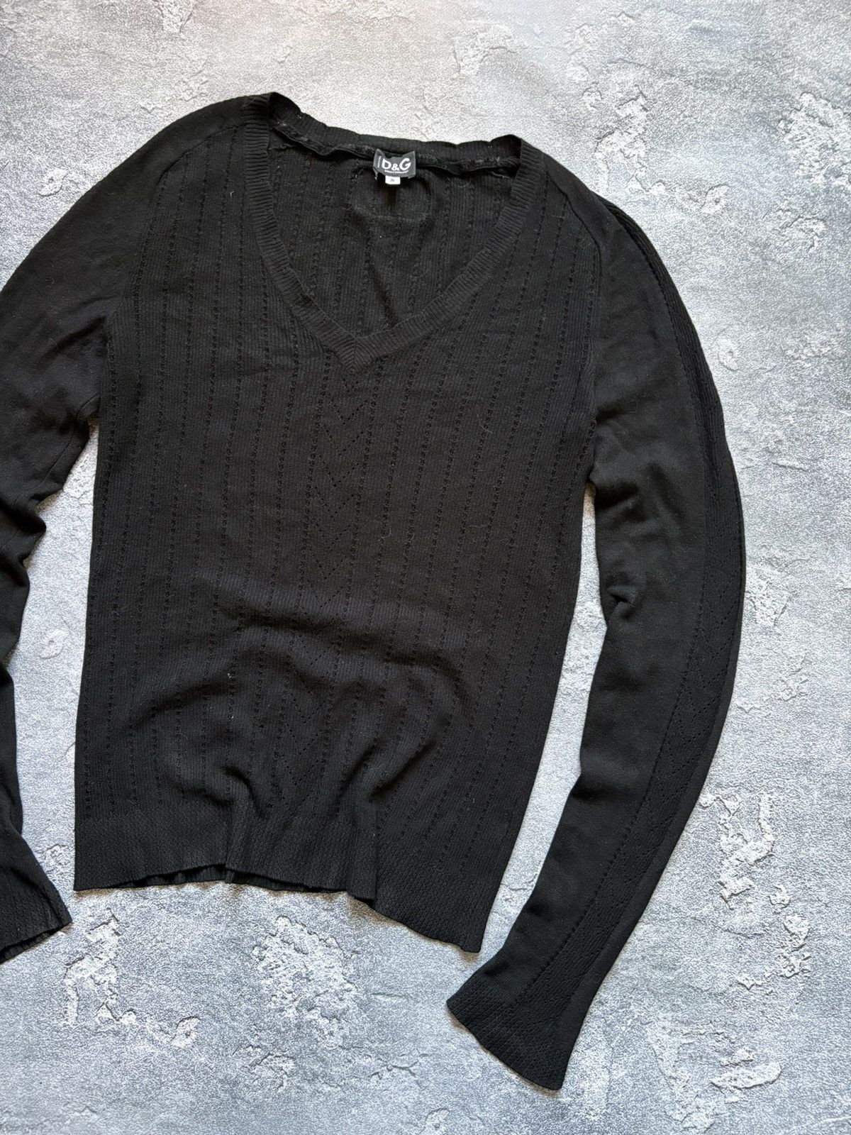 Dolce & Gabbana Vintage Dolce & Gabbana Avant Garde Gothic V-Neck Sweater Size S / US 4 / IT 40 - 4 Thumbnail