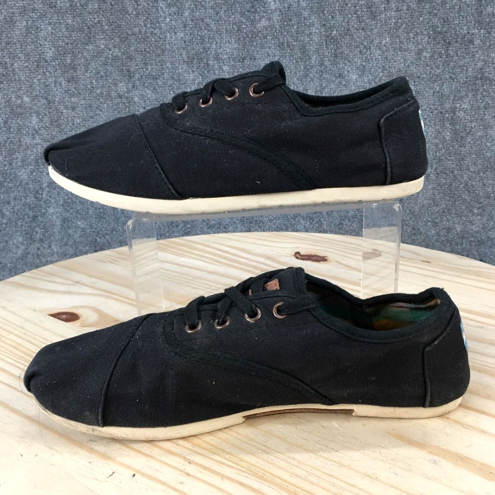 Toms TOMS Shoes Womens 10 Casual Comfort Low Top Sneakers Black Fabric Flats Lace Up Shoes Size L / US 10 / IT 46 - 2 Thumbnail