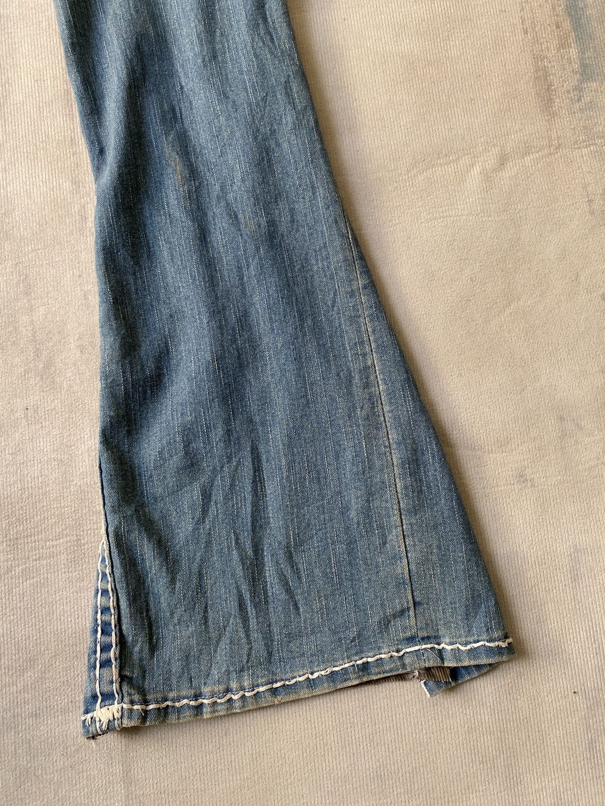 True Religion True Religion Remake Super Flare Low Rise Jeans Size US 28 / EU 44 - 16 Thumbnail