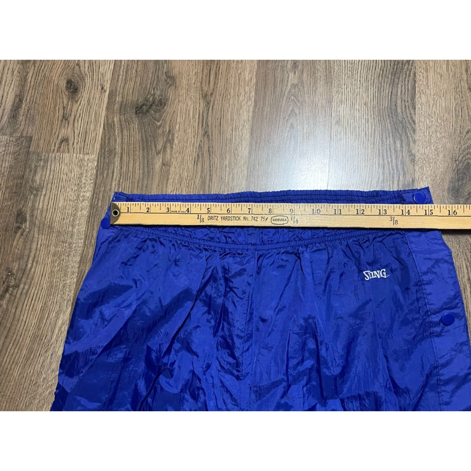 Spalding Spalding ACTIVEWEAR Pants Womens Medium Blue Windbreaker Side Buttons Regular Inseam 28.5" Straight Pants Daywear Casual WindsFallSpringSummer Mens? Size 32" / US 10 / IT 46 - 5 Thumbnail